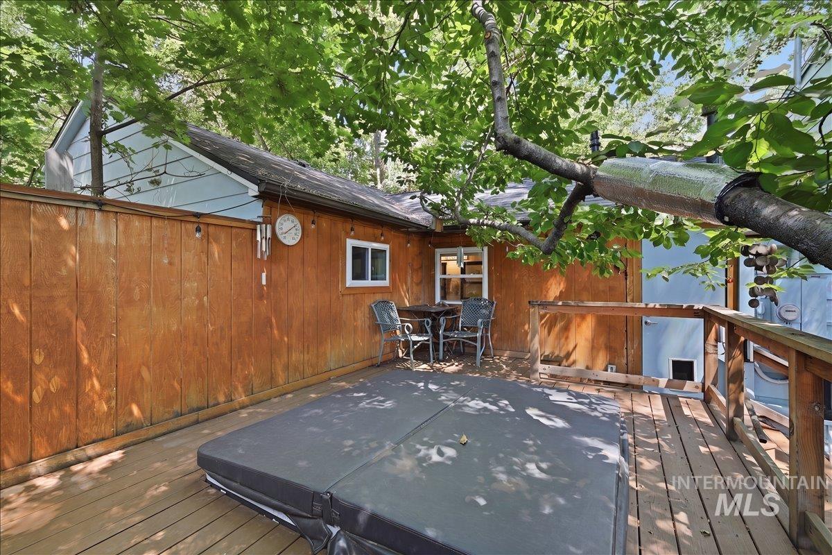 3201 W Bellomy Ln, Boise, Idaho 83703, 3 Bedrooms, 2 Bathrooms, Residential For Sale, Price $550,000, 98993411