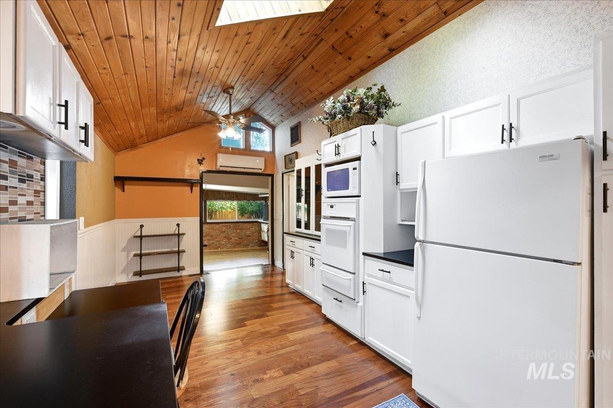 3201 W Bellomy Ln, Boise, Idaho 83703, 3 Bedrooms, 2 Bathrooms, Residential For Sale, Price $550,000, 98993411