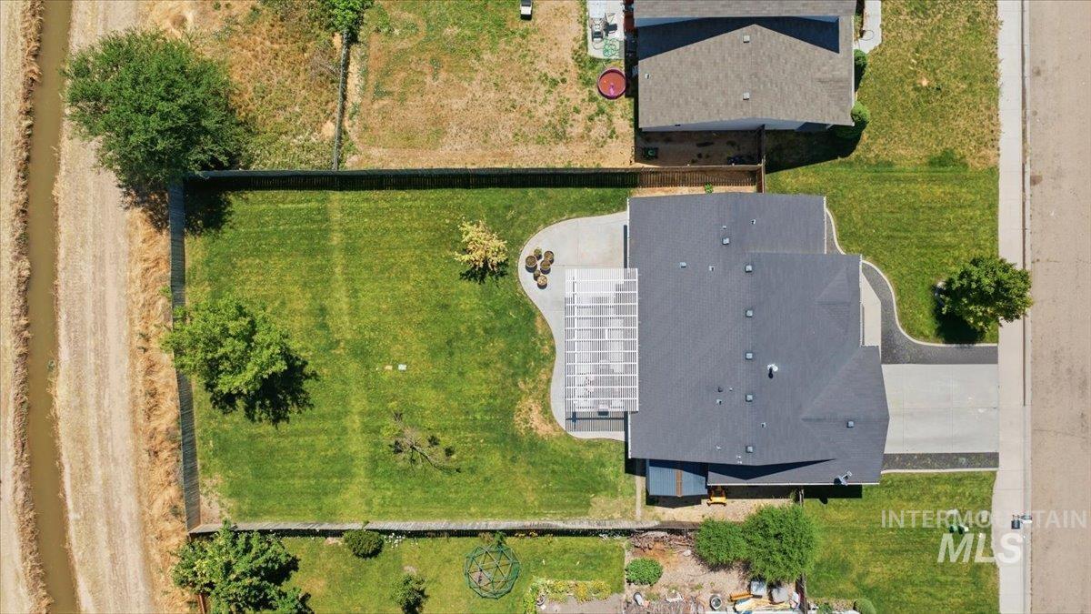 19854 Montclair Way, Caldwell, Idaho 83605, 3 Bedrooms, 2 Bathrooms, Residential For Sale, Price $369,900, 98993414