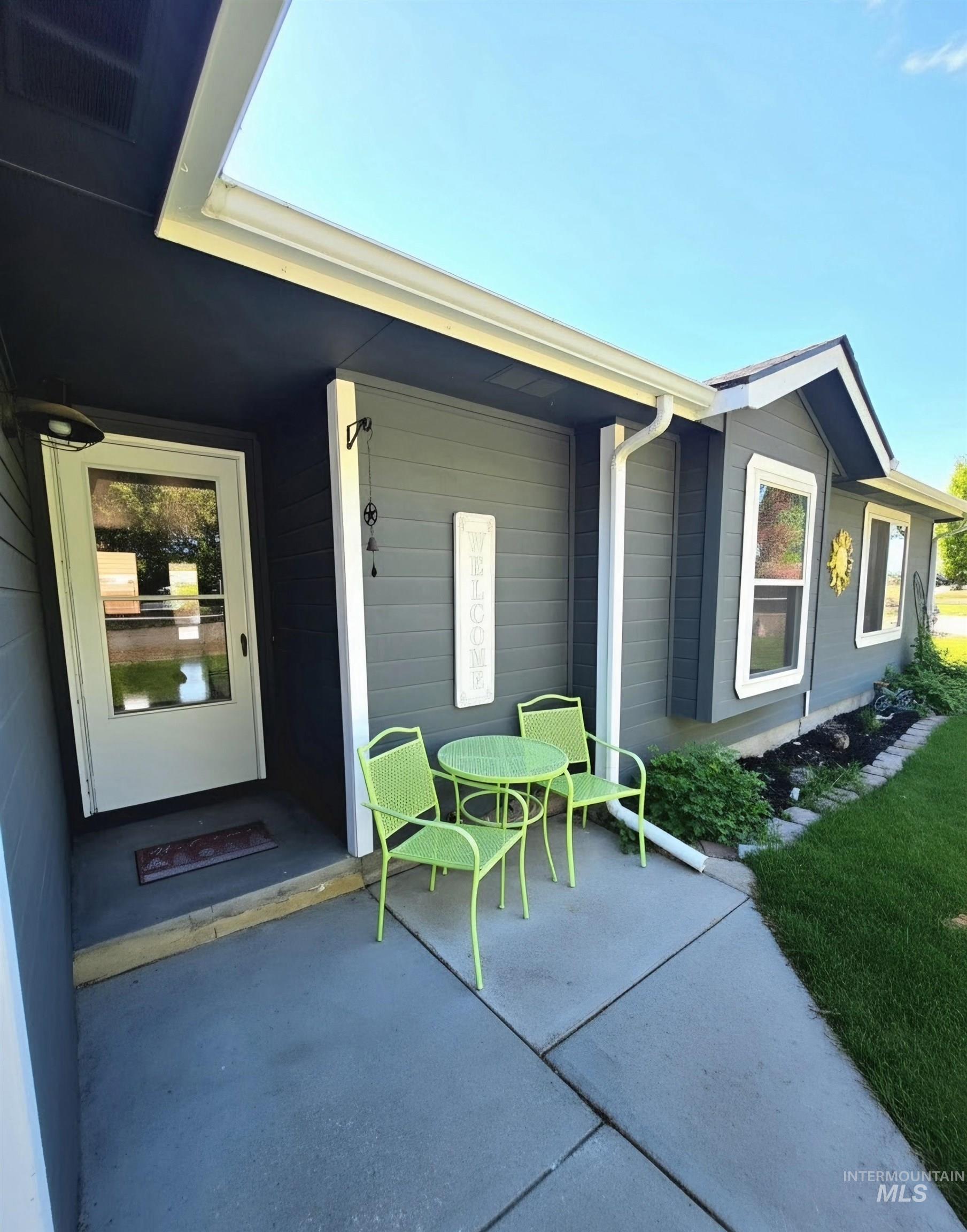 123 S Campbell Ave, Middleton, Idaho 83644, 3 Bedrooms, 2 Bathrooms, Residential For Sale, Price $470,000, 98993415
