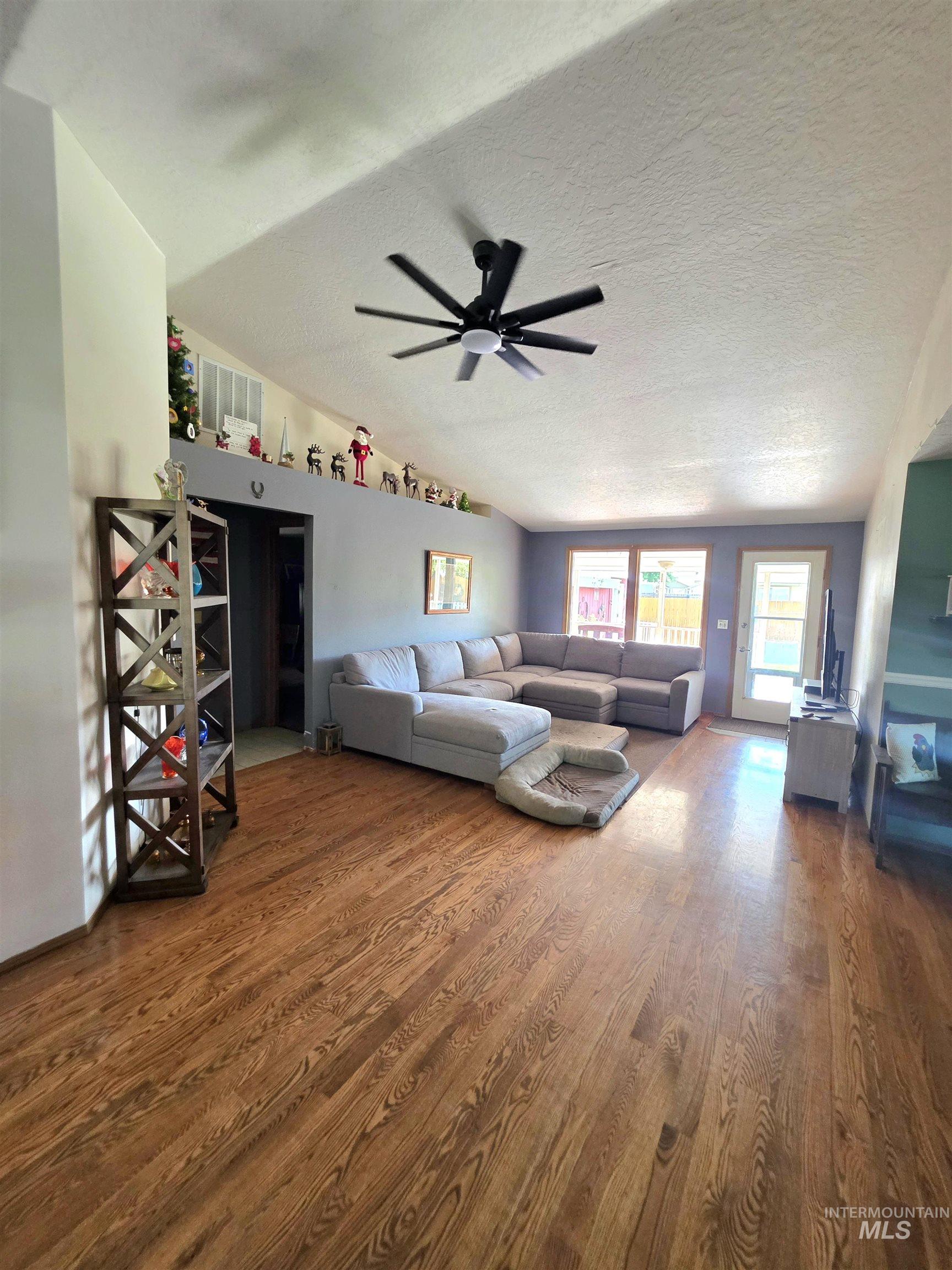 123 S Campbell Ave, Middleton, Idaho 83644, 3 Bedrooms, 2 Bathrooms, Residential For Sale, Price $470,000, 98993415
