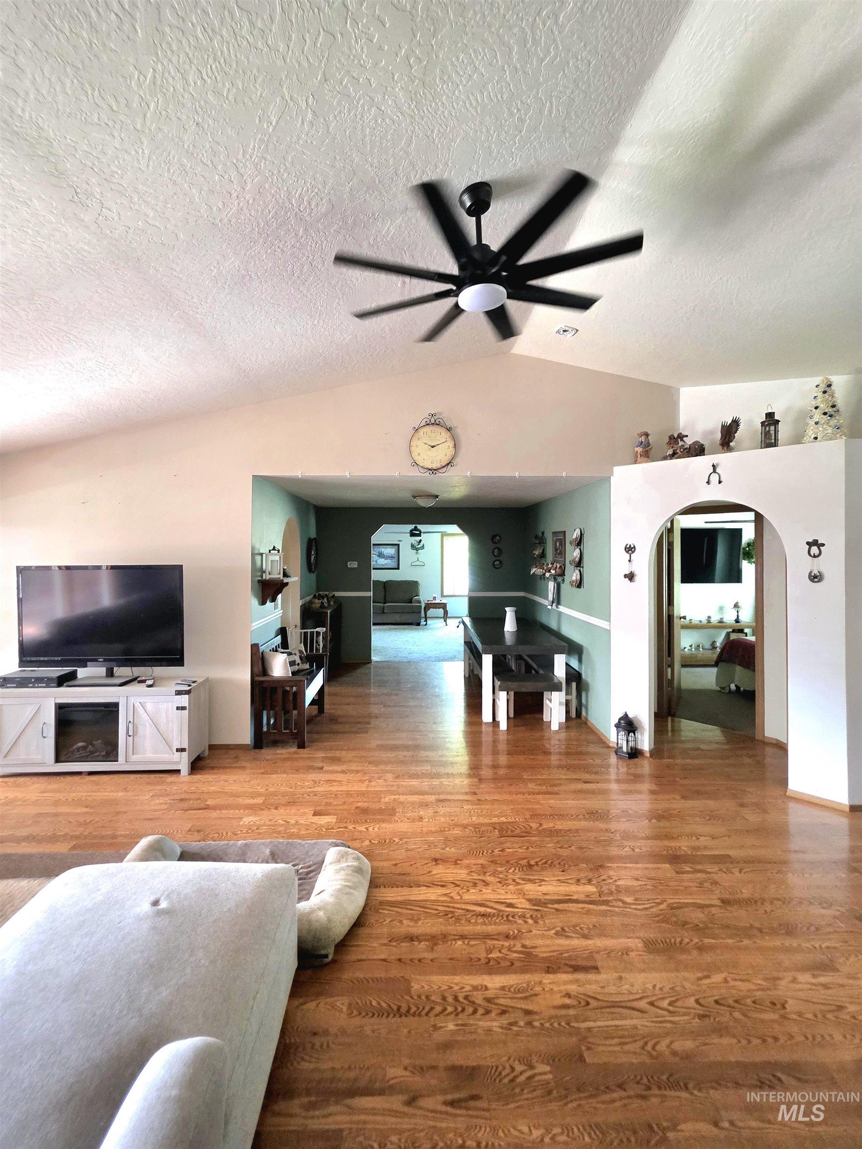 123 S Campbell Ave, Middleton, Idaho 83644, 3 Bedrooms, 2 Bathrooms, Residential For Sale, Price $470,000, 98993415