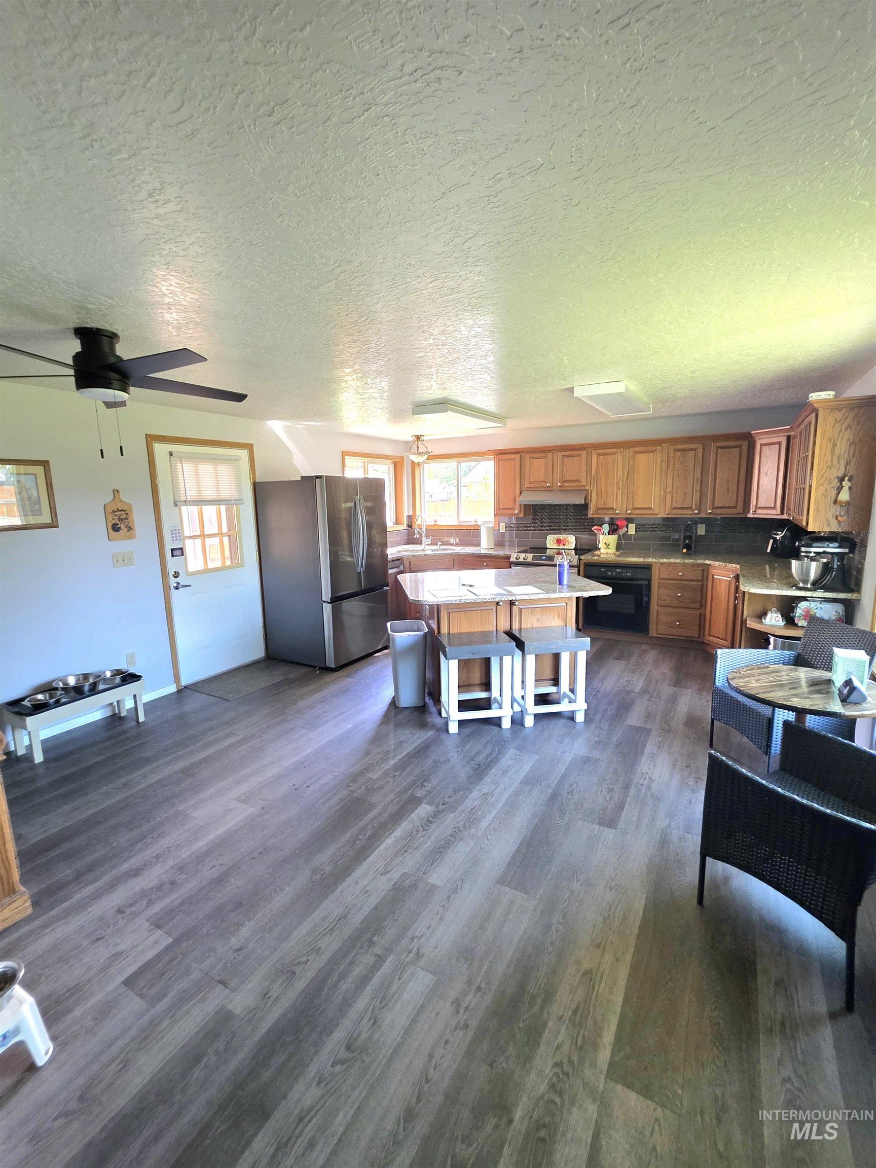 123 S Campbell Ave, Middleton, Idaho 83644, 3 Bedrooms, 2 Bathrooms, Residential For Sale, Price $470,000, 98993415