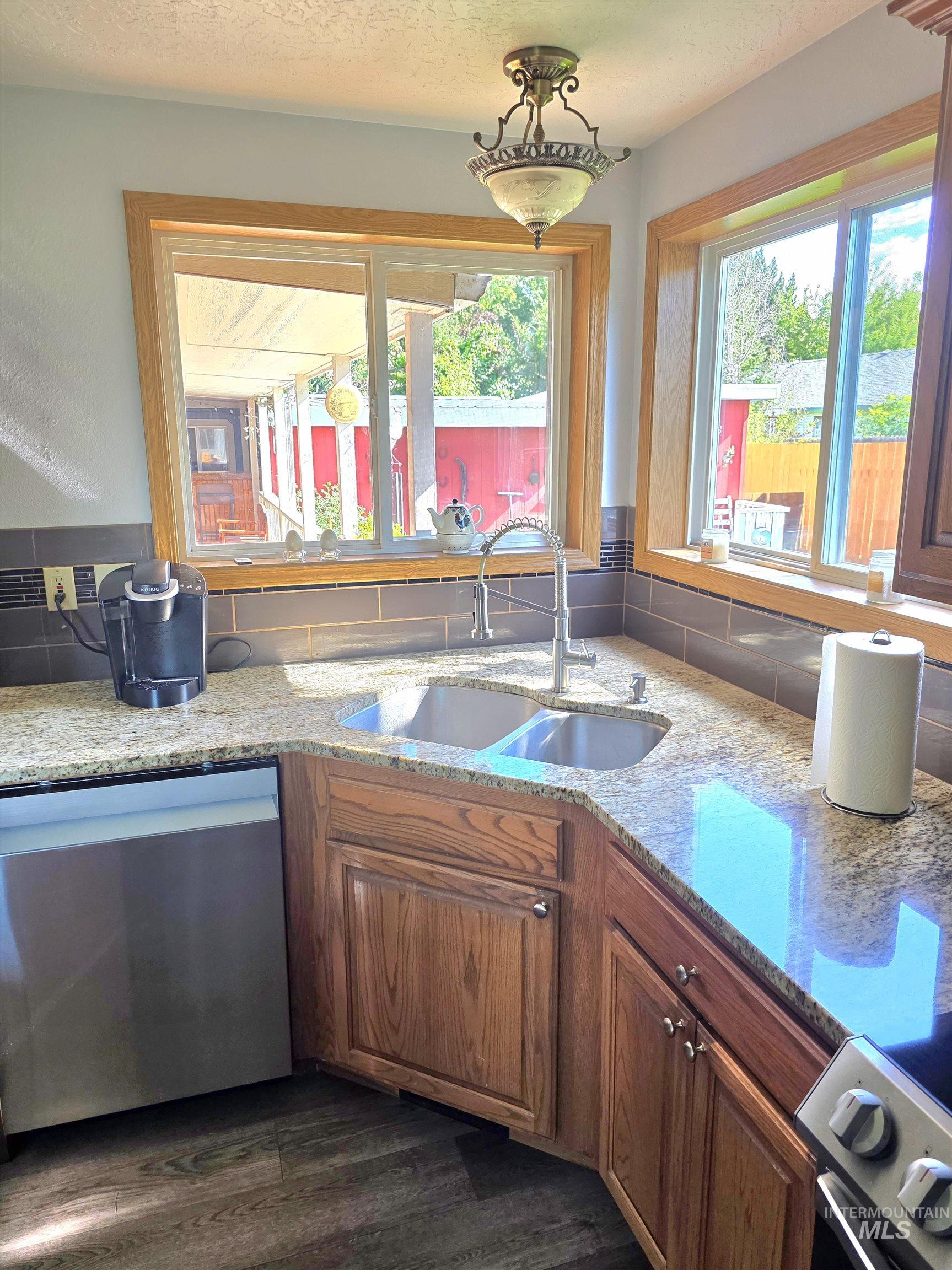 123 S Campbell Ave, Middleton, Idaho 83644, 3 Bedrooms, 2 Bathrooms, Residential For Sale, Price $470,000, 98993415