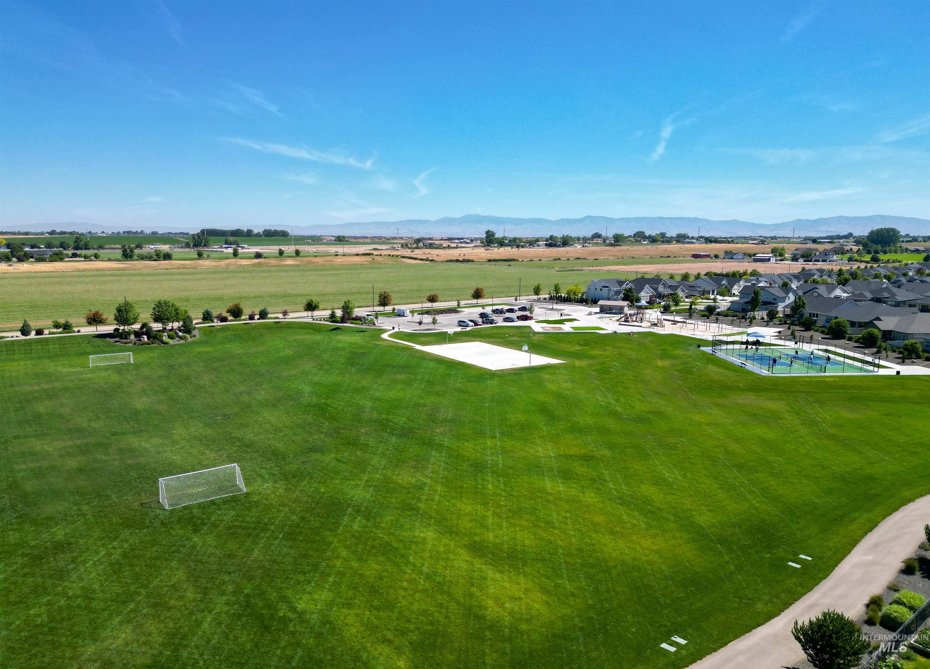 1008 E Osorno Dr, Kuna, Idaho 83634, 5 Bedrooms, 3.5 Bathrooms, Residential For Sale, Price $849,900, 98993416