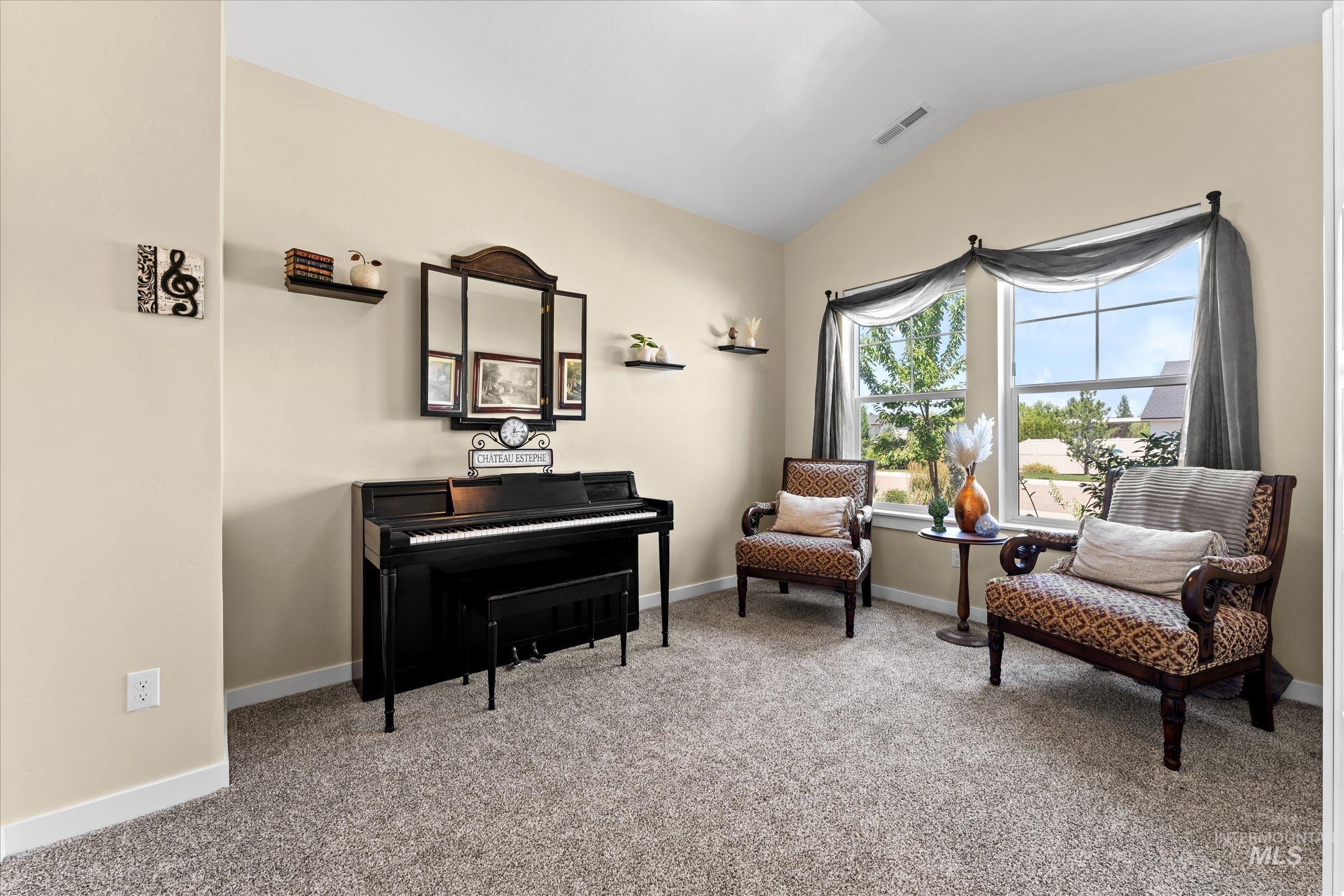 2959 W Sandalwood St, Meridian, Idaho 83646, 4 Bedrooms, 2 Bathrooms, Residential For Sale, Price $667,000, 98993419