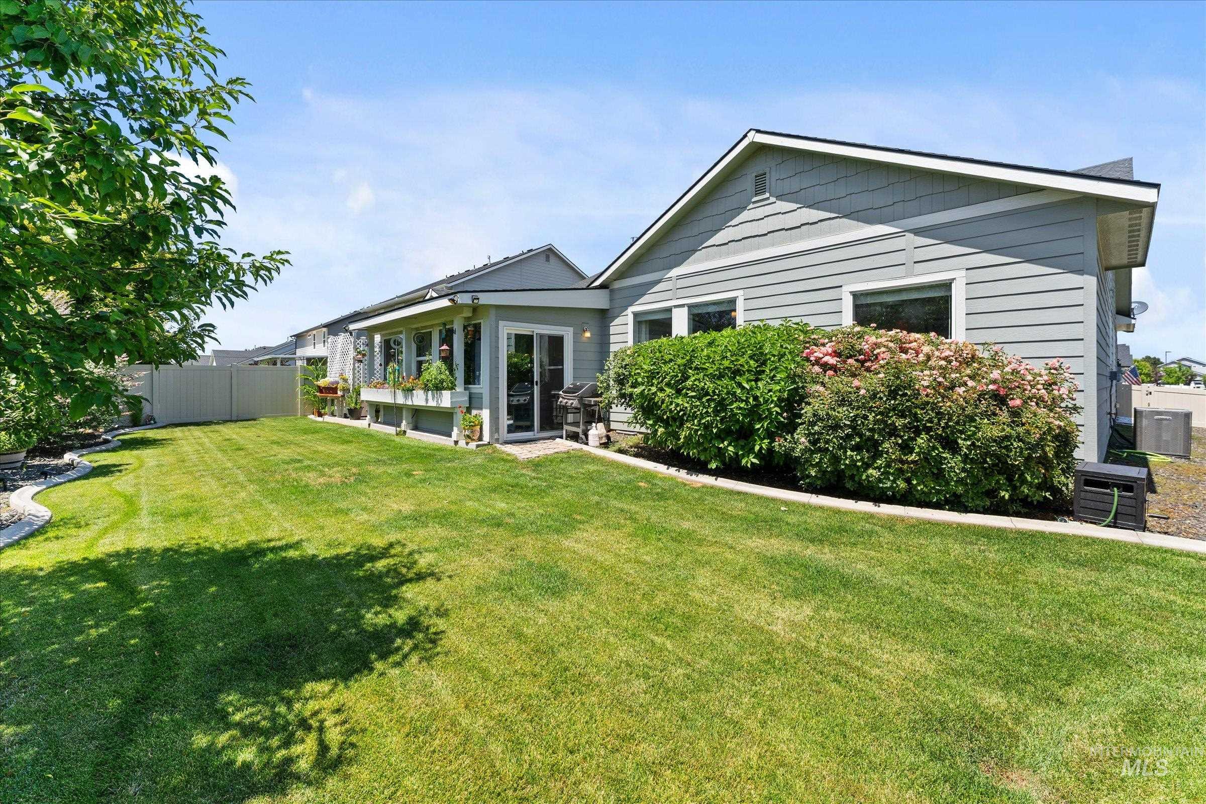 2959 W Sandalwood St, Meridian, Idaho 83646, 4 Bedrooms, 2 Bathrooms, Residential For Sale, Price $667,000, 98993419