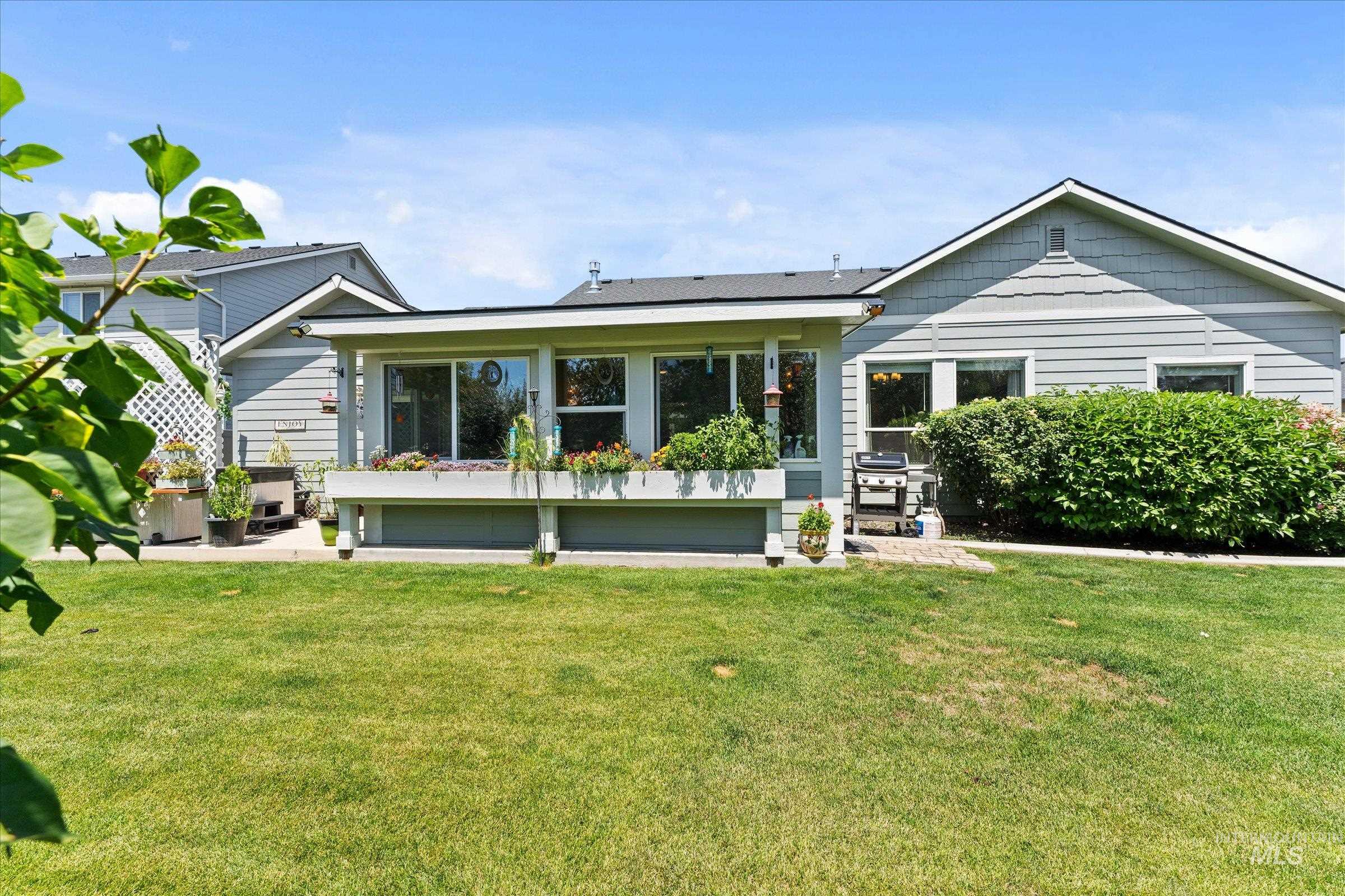 2959 W Sandalwood St, Meridian, Idaho 83646, 4 Bedrooms, 2 Bathrooms, Residential For Sale, Price $667,000, 98993419