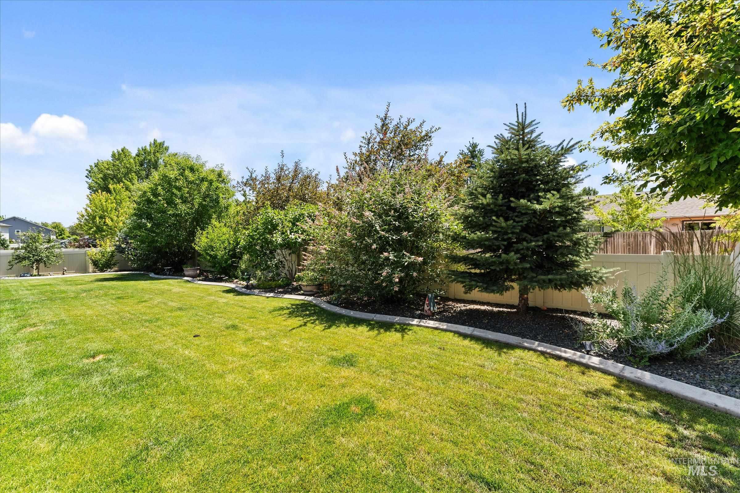 2959 W Sandalwood St, Meridian, Idaho 83646, 4 Bedrooms, 2 Bathrooms, Residential For Sale, Price $667,000, 98993419