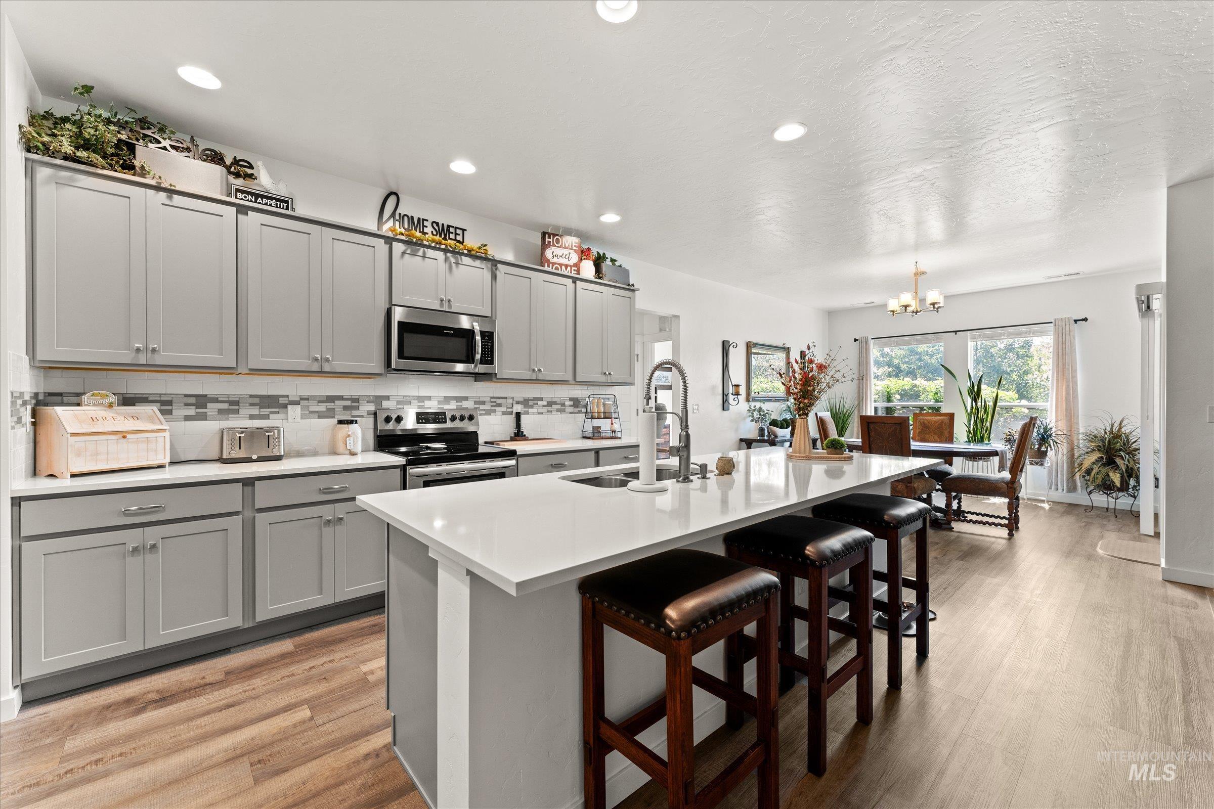 2959 W Sandalwood St, Meridian, Idaho 83646, 4 Bedrooms, 2 Bathrooms, Residential For Sale, Price $667,000, 98993419