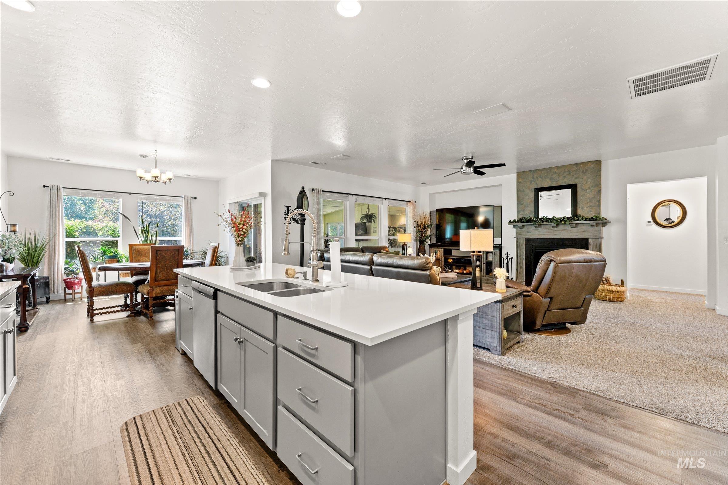 2959 W Sandalwood St, Meridian, Idaho 83646, 4 Bedrooms, 2 Bathrooms, Residential For Sale, Price $667,000, 98993419