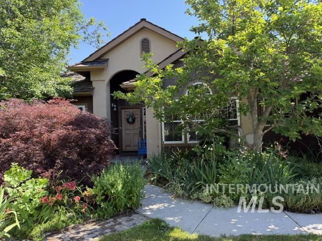 5108 W Cove St, Garden City, Idaho 83714, 2 Bedrooms, 2 Bathrooms, Residential For Sale, Price $560,000, 98993420