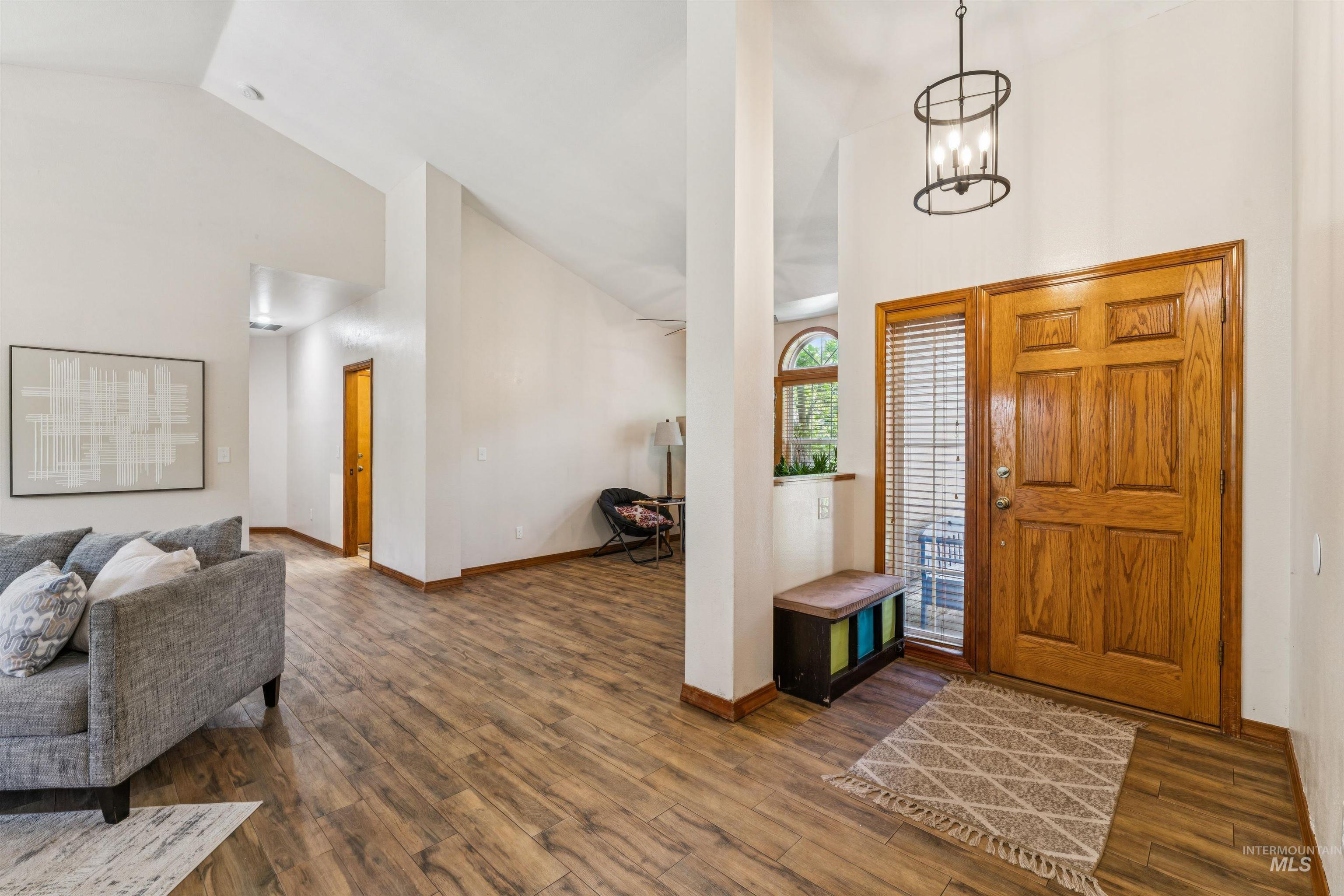 5108 W Cove St, Garden City, Idaho 83714, 2 Bedrooms, 2 Bathrooms, Residential For Sale, Price $560,000, 98993420