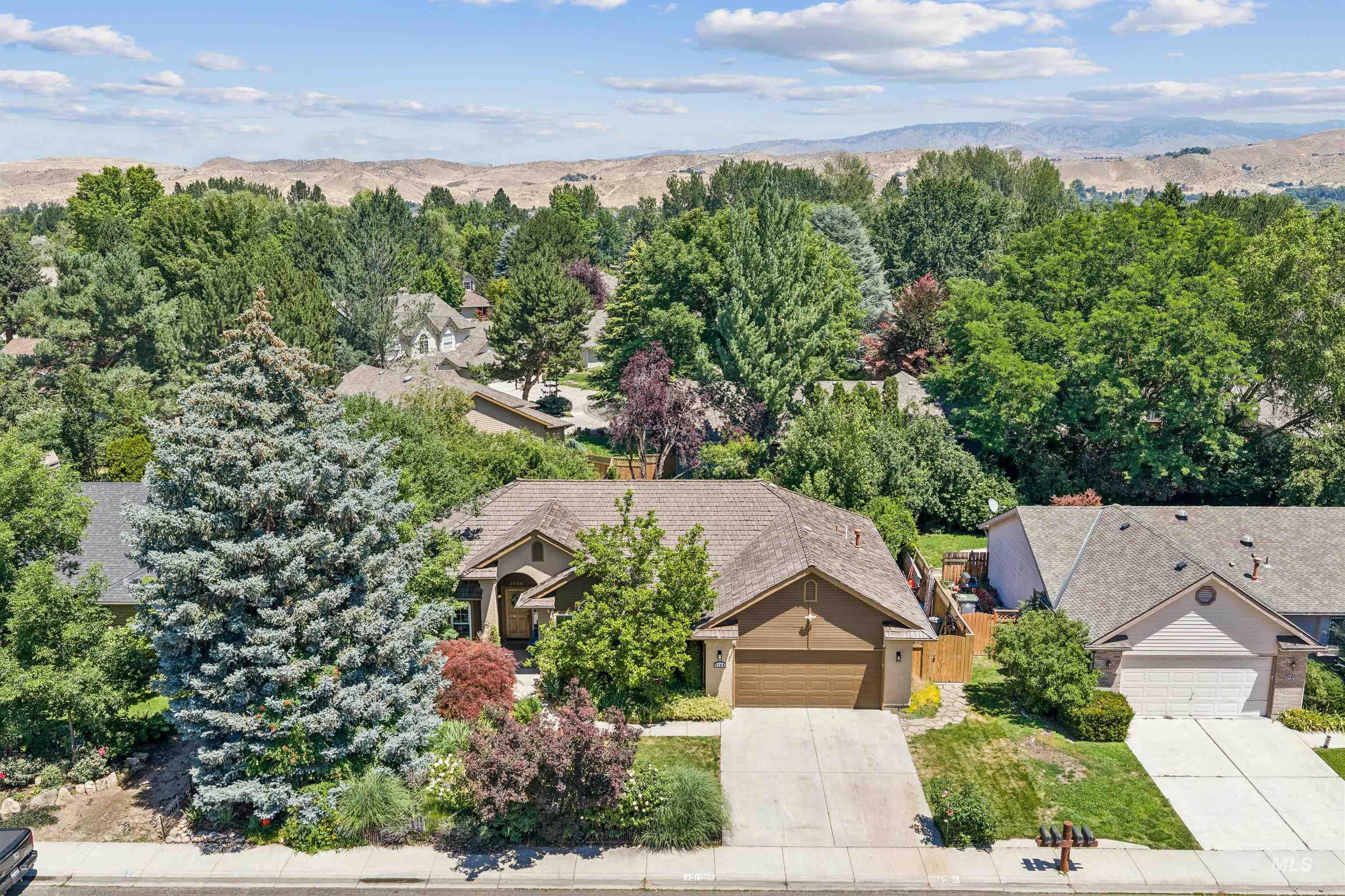 5108 W Cove St, Garden City, Idaho 83714, 2 Bedrooms, 2 Bathrooms, Residential For Sale, Price $560,000, 98993420