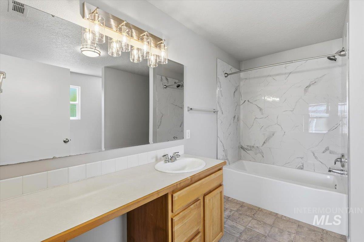17676 N Armstead Ave, Nampa, Idaho 83687, 4 Bedrooms, 2.5 Bathrooms, Residential For Sale, Price $433,500, 98993423