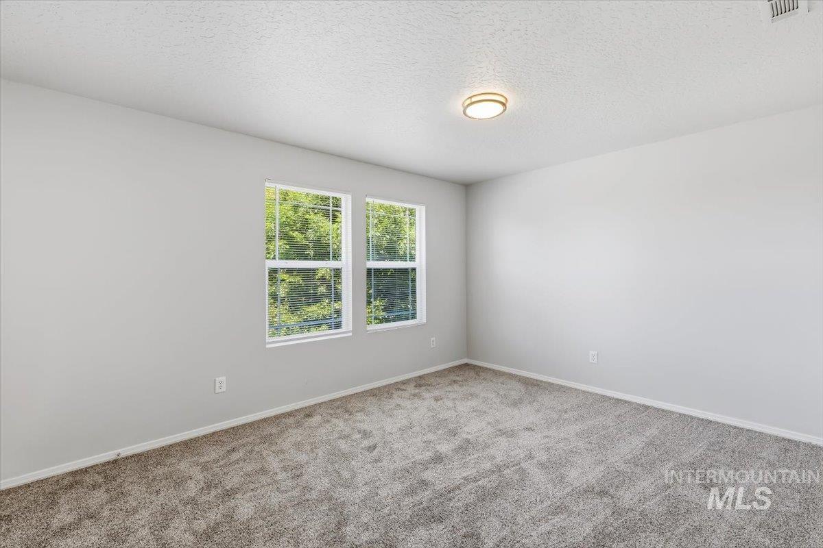 17676 N Armstead Ave, Nampa, Idaho 83687, 4 Bedrooms, 2.5 Bathrooms, Residential For Sale, Price $433,500, 98993423