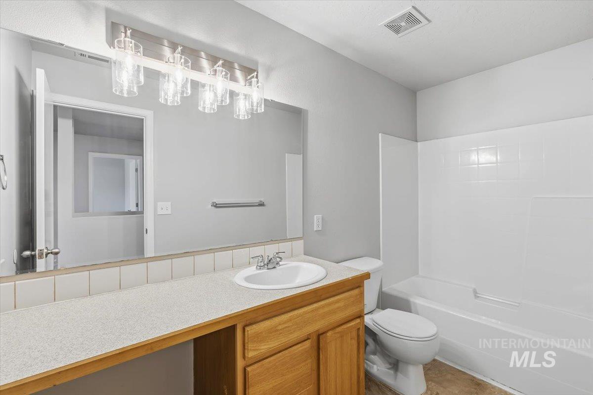 17676 N Armstead Ave, Nampa, Idaho 83687, 4 Bedrooms, 2.5 Bathrooms, Residential For Sale, Price $433,500, 98993423