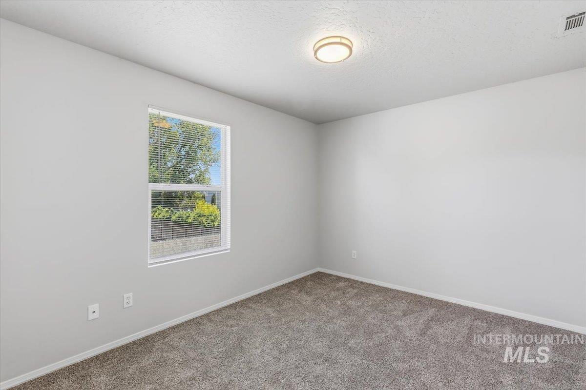 17676 N Armstead Ave, Nampa, Idaho 83687, 4 Bedrooms, 2.5 Bathrooms, Residential For Sale, Price $433,500, 98993423