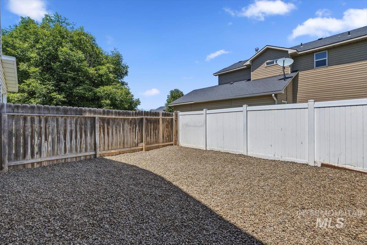17676 N Armstead Ave, Nampa, Idaho 83687, 4 Bedrooms, 2.5 Bathrooms, Residential For Sale, Price $443,500, 98993423