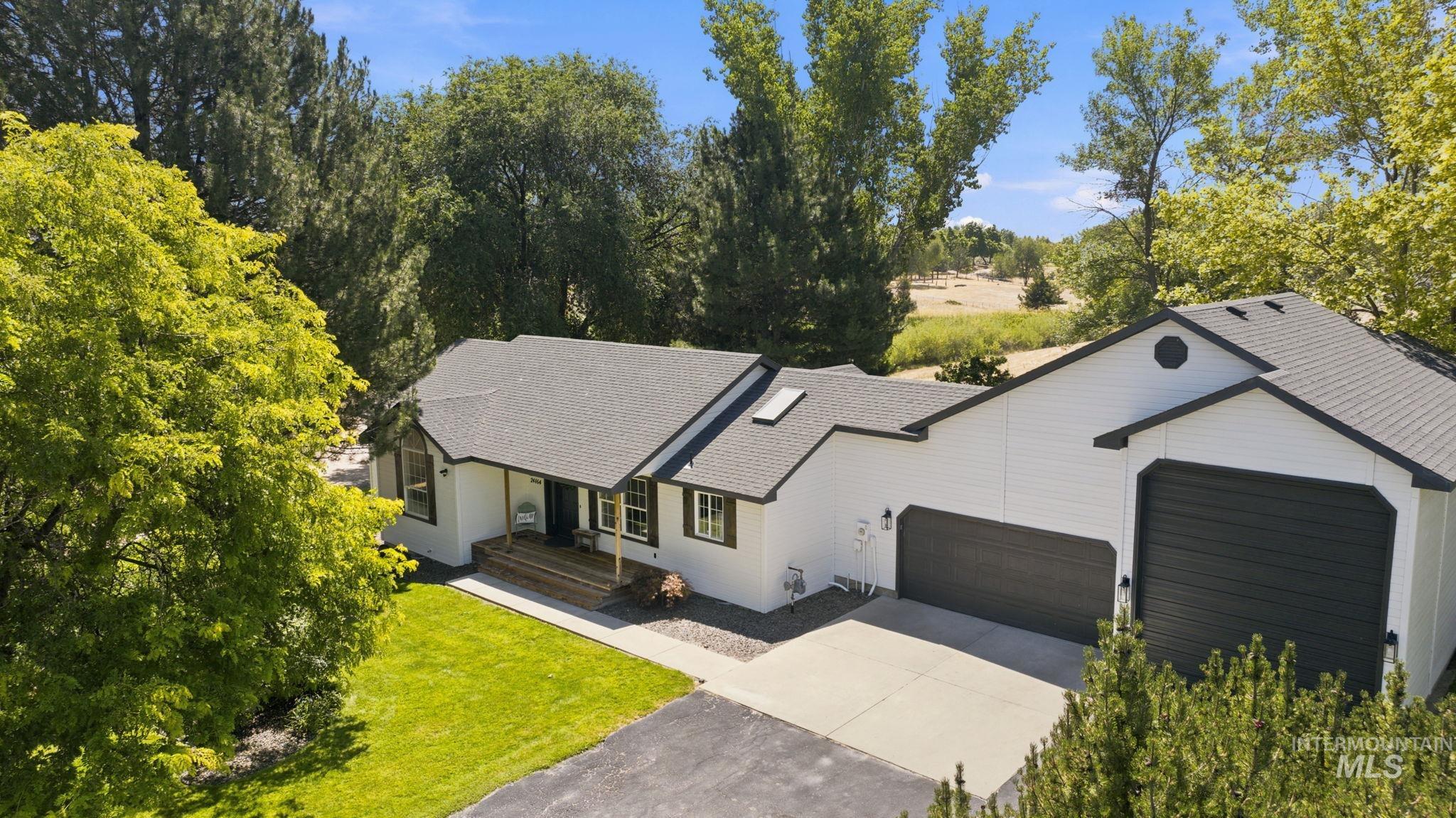 24864 Coventry Drive, Caldwell, Idaho 83607, 3 Bedrooms, 2 Bathrooms, Residential For Sale, Price $874,900, 98993424