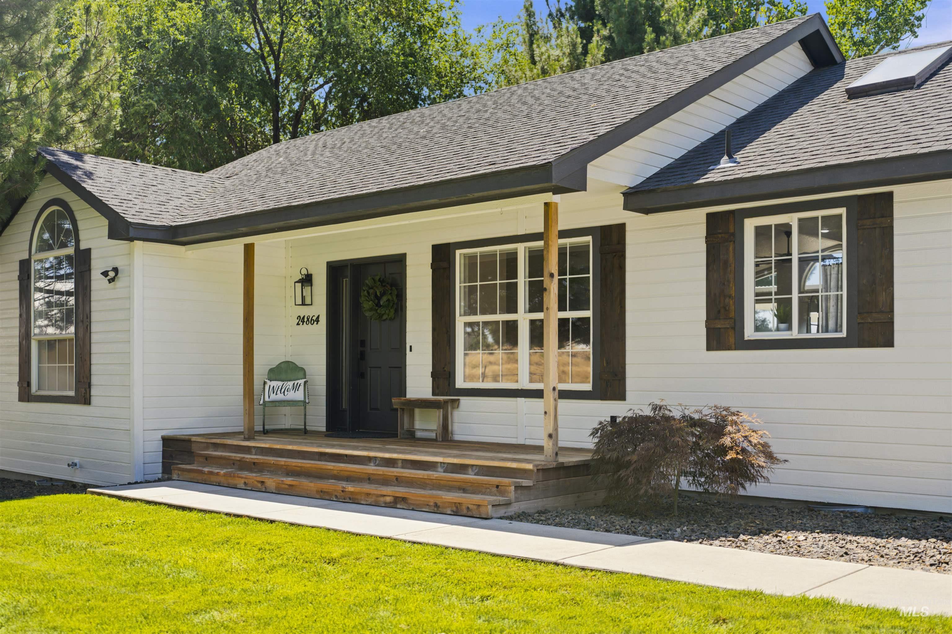 24864 Coventry Drive, Caldwell, Idaho 83607, 3 Bedrooms, 2 Bathrooms, Residential For Sale, Price $874,900, 98993424