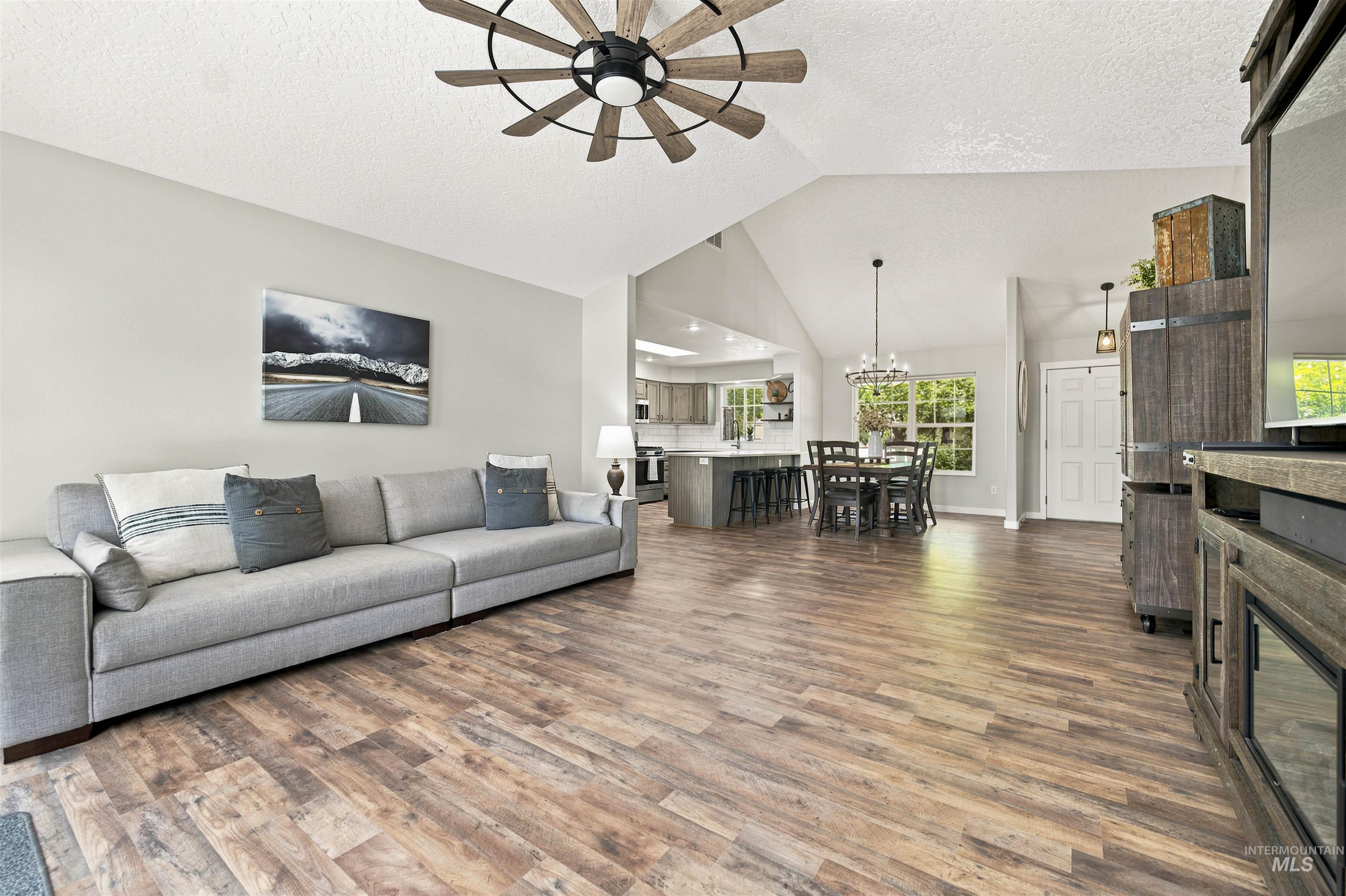 24864 Coventry Drive, Caldwell, Idaho 83607, 3 Bedrooms, 2 Bathrooms, Residential For Sale, Price $874,900, 98993424