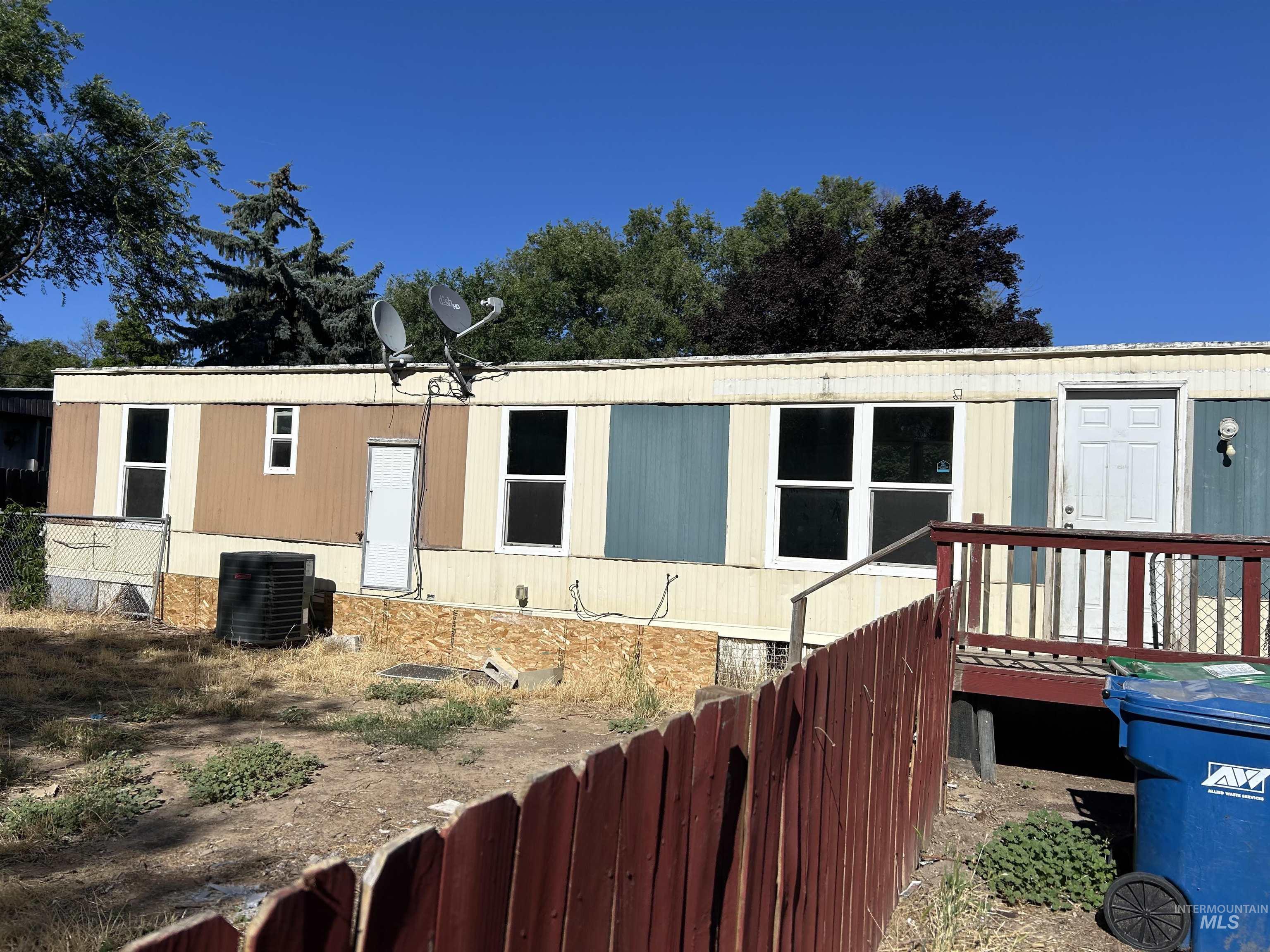 2960 N Linda Vista Ln, Boise, Idaho 83704, 2 Bedrooms, 1 Bathroom, Residential For Sale, Price $24,900,MLS 98993425