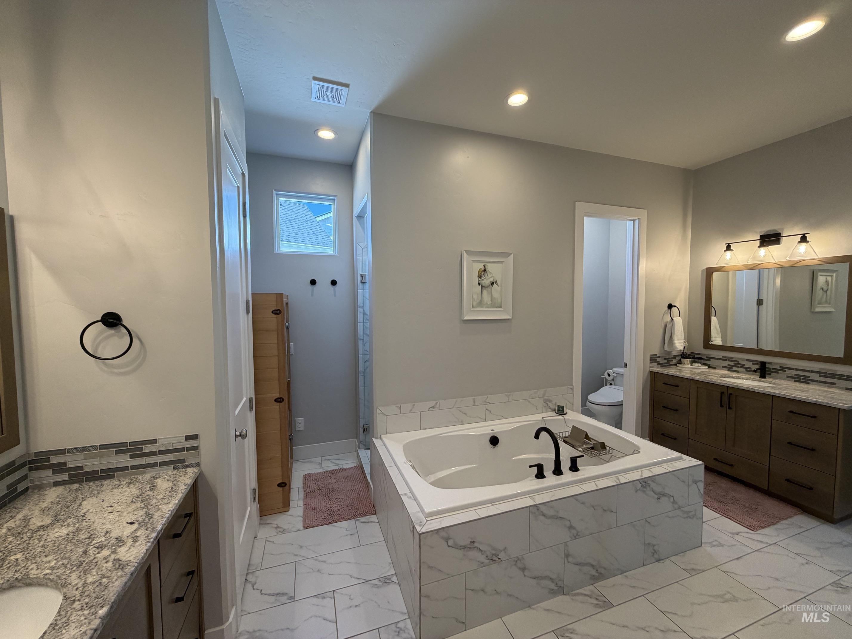 2624 E Lawton Drive, Meridian, Idaho 83642, 6 Bedrooms, 4.5 Bathrooms, Residential For Sale, Price $1,149,000, 98993427