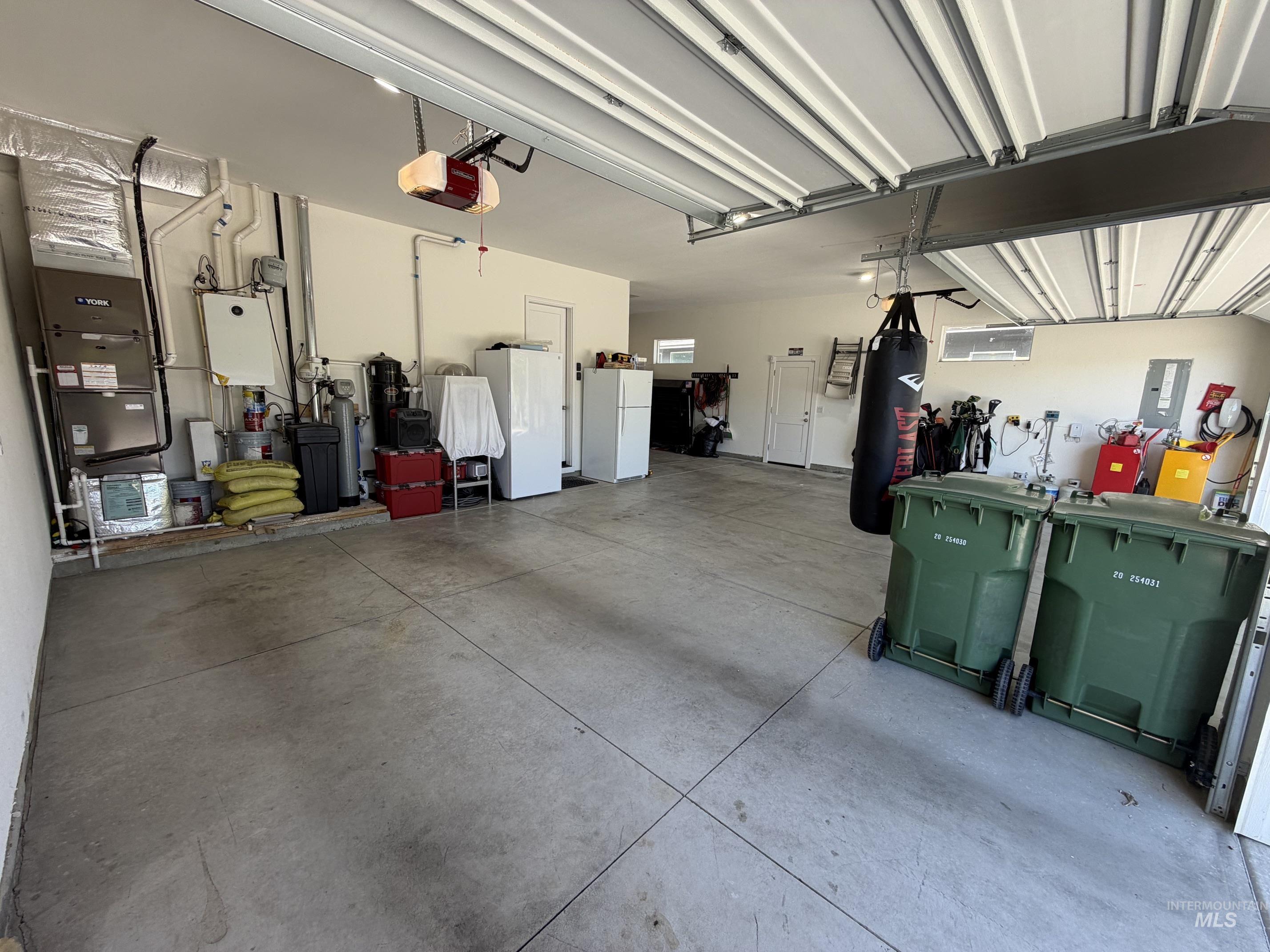 2624 E Lawton Drive, Meridian, Idaho 83642, 6 Bedrooms, 4.5 Bathrooms, Residential For Sale, Price $1,149,000, 98993427