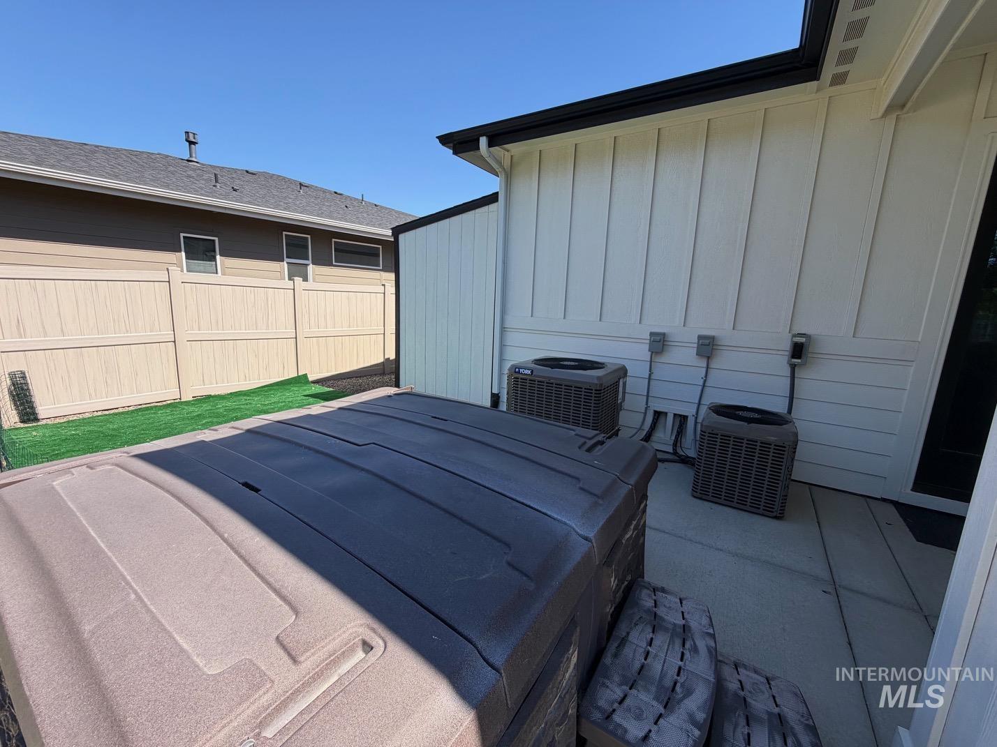 2624 E Lawton Drive, Meridian, Idaho 83642, 6 Bedrooms, 4.5 Bathrooms, Residential For Sale, Price $1,149,000, 98993427