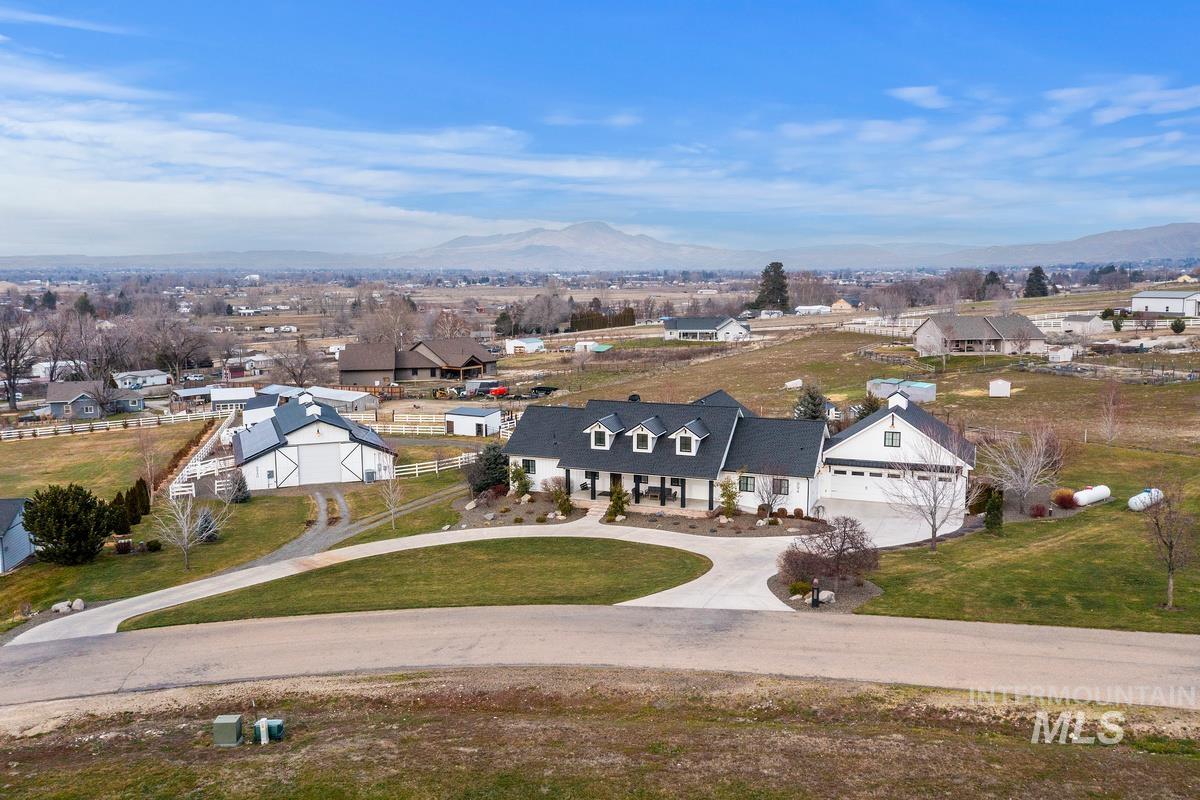 994 Walker Trail, Emmett, Idaho 83617, 5 Bedrooms, 4 Bathrooms, Residential For Sale, Price $1,799,000, 98993429