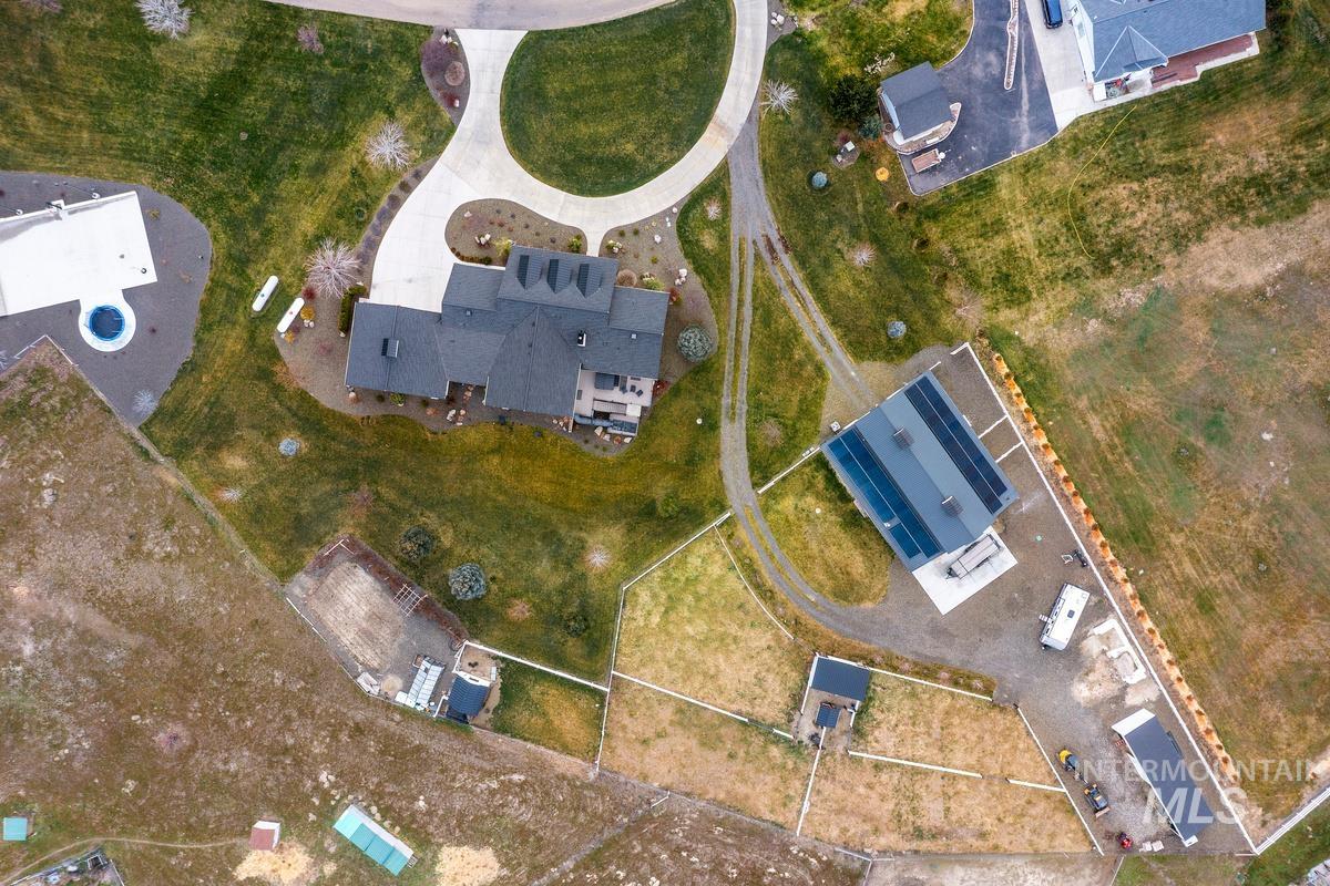 994 Walker Trail, Emmett, Idaho 83617, 5 Bedrooms, 4 Bathrooms, Residential For Sale, Price $1,799,000, 98993429