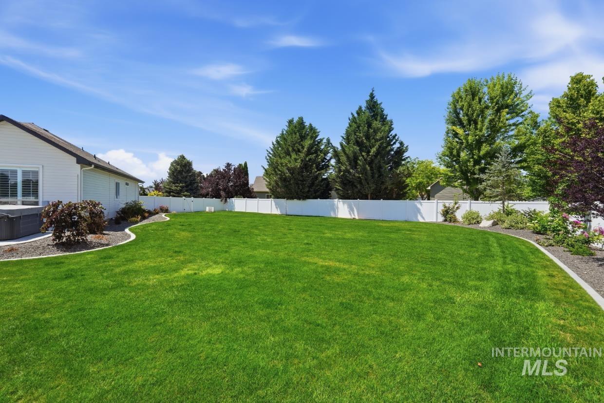22 N Burlington Dr, Nampa, Idaho 83687, 4 Bedrooms, 3.5 Bathrooms, Residential For Sale, Price $1,099,000, 98993430