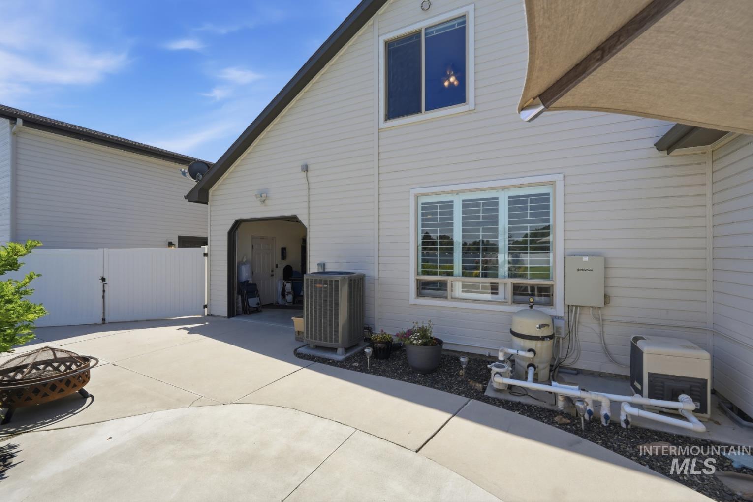 22 N Burlington Dr, Nampa, Idaho 83687, 4 Bedrooms, 3.5 Bathrooms, Residential For Sale, Price $1,099,000, 98993430