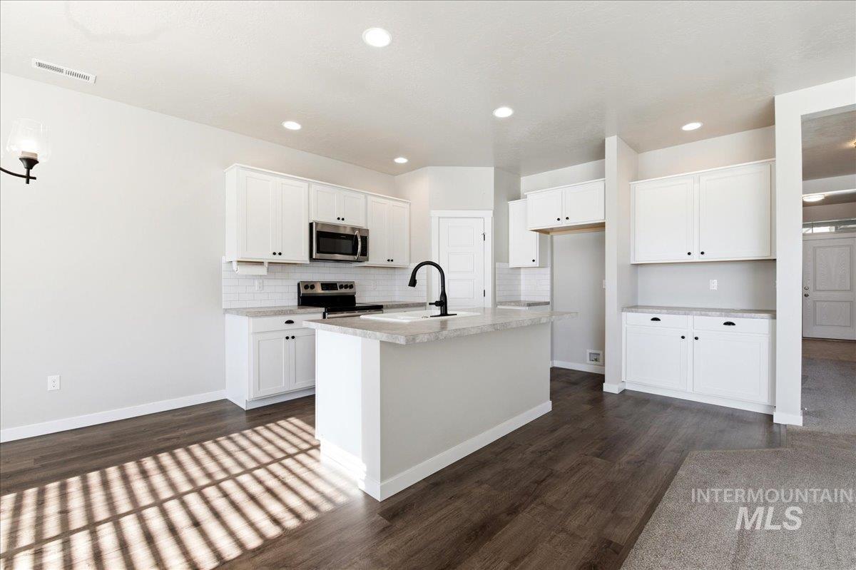 1203 Fishertown Ave., Caldwell, Idaho 83605, 3 Bedrooms, 2 Bathrooms, Residential For Sale, Price $419,900, 98993431