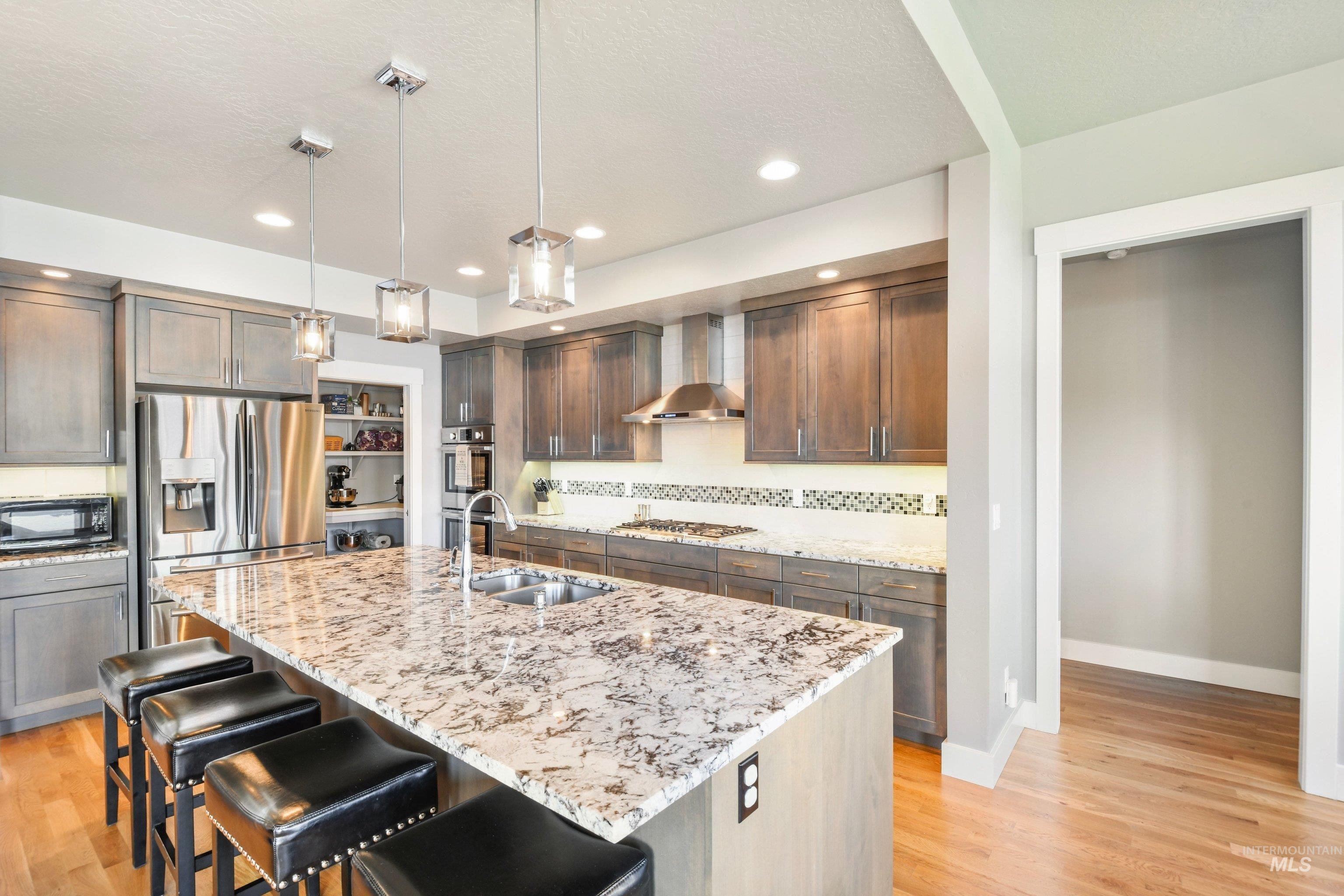 552 W W Buroak Drive, Meridian, Idaho 83642, 4 Bedrooms, 2.5 Bathrooms, Residential For Sale, Price $769,900,MLS 98993434