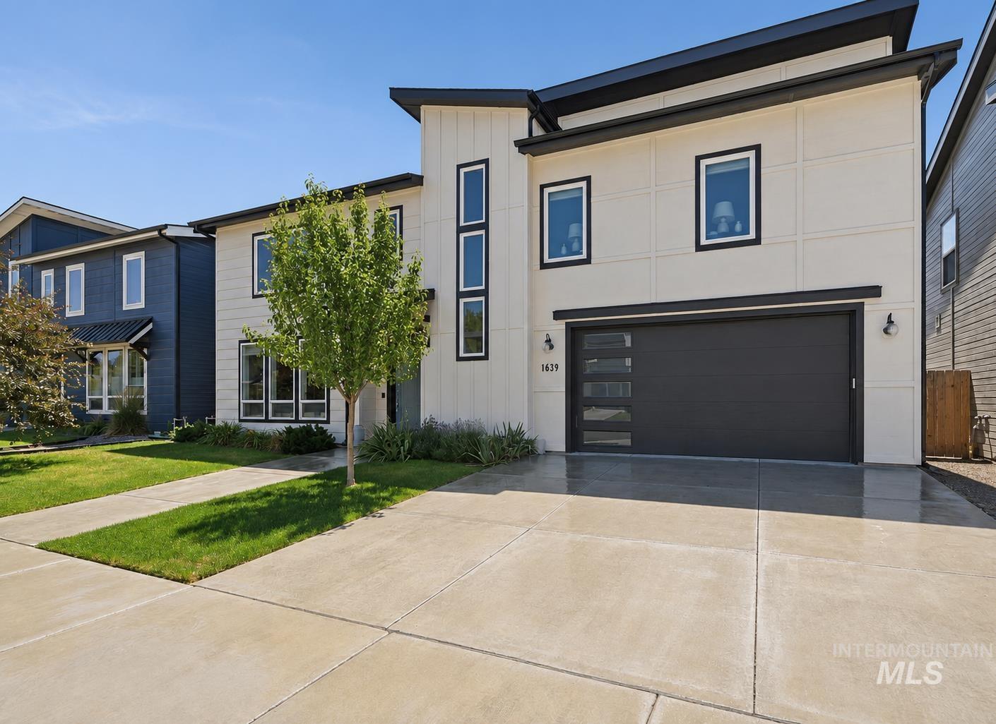 1639 W Cyrus St, Boise, Idaho 83705, 3 Bedrooms, 2.5 Bathrooms, Residential For Sale, Price $599,900,MLS 98993438