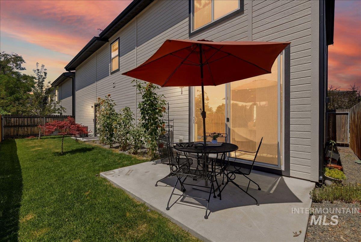 1639 W Cyrus St, Boise, Idaho 83705, 3 Bedrooms, 2.5 Bathrooms, Residential For Sale, Price $599,900,MLS 98993438