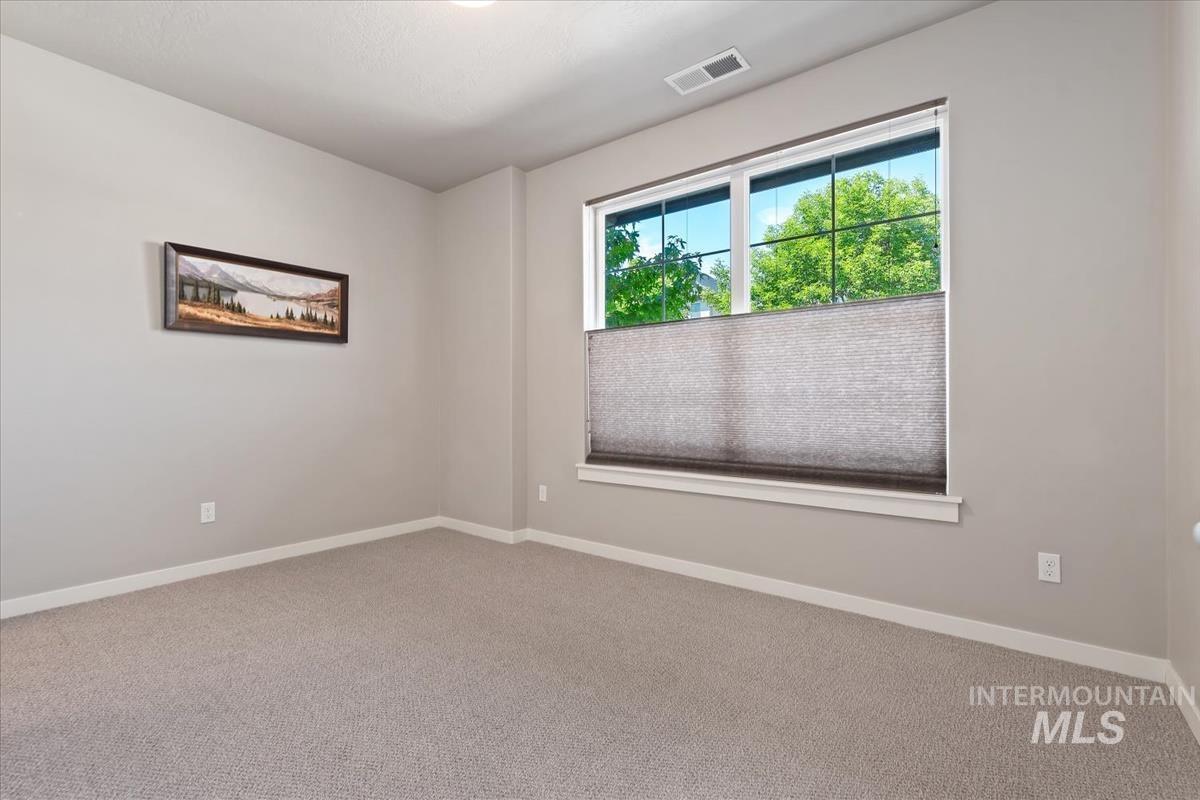 3307 E Trifecta Ln, Boise, Idaho 83716-7195, 3 Bedrooms, 2 Bathrooms, Residential For Sale, Price $729,900,MLS 98993439