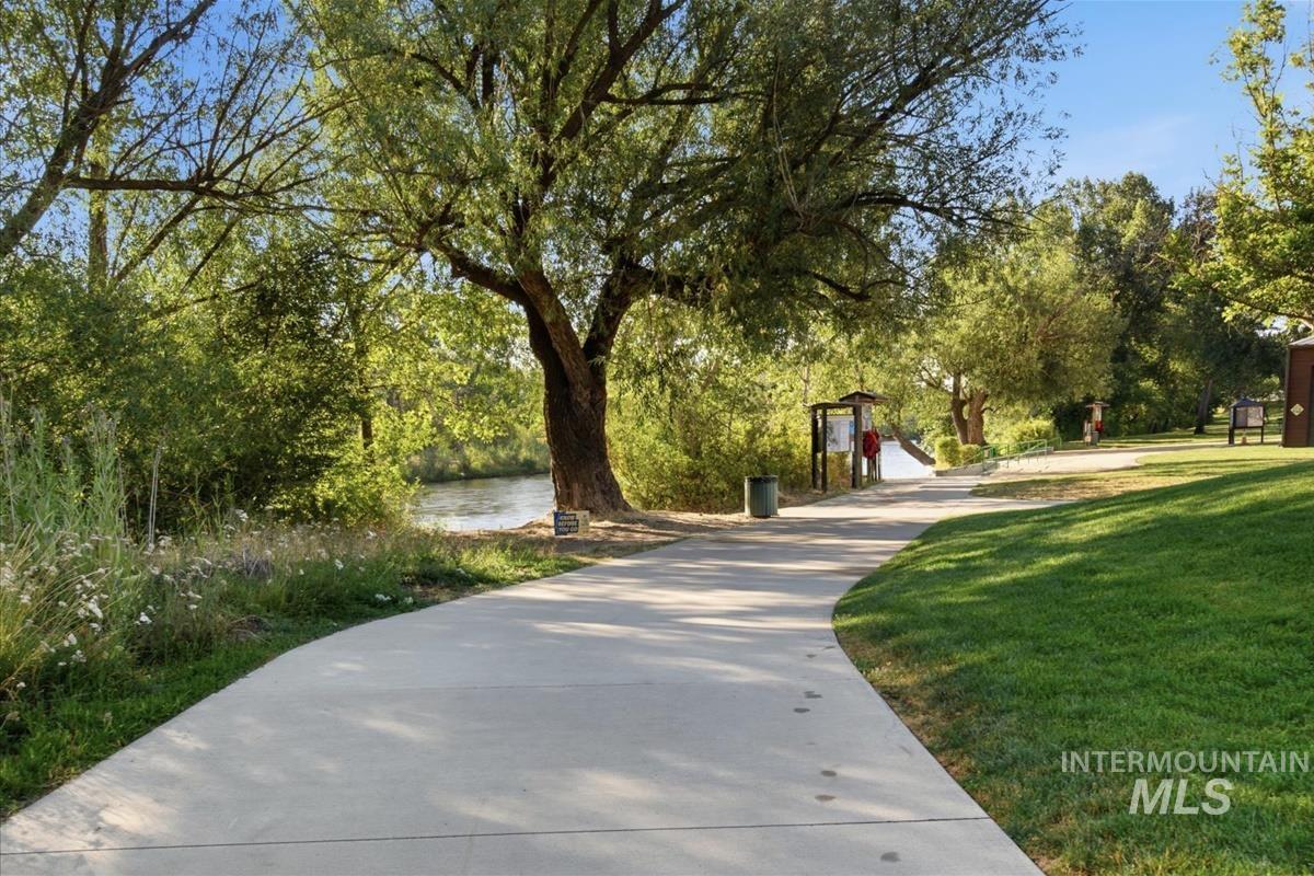 3307 E Trifecta Ln, Boise, Idaho 83716-7195, 3 Bedrooms, 2 Bathrooms, Residential For Sale, Price $729,900,MLS 98993439