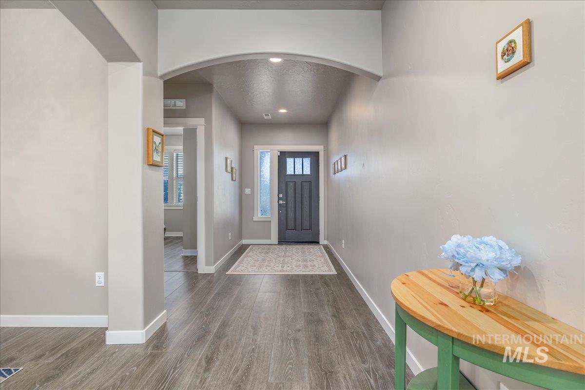 4476 N Glenrock Way, Meridian, Idaho 83646, 5 Bedrooms, 3 Bathrooms, Residential For Sale, Price $725,000,MLS 98993440