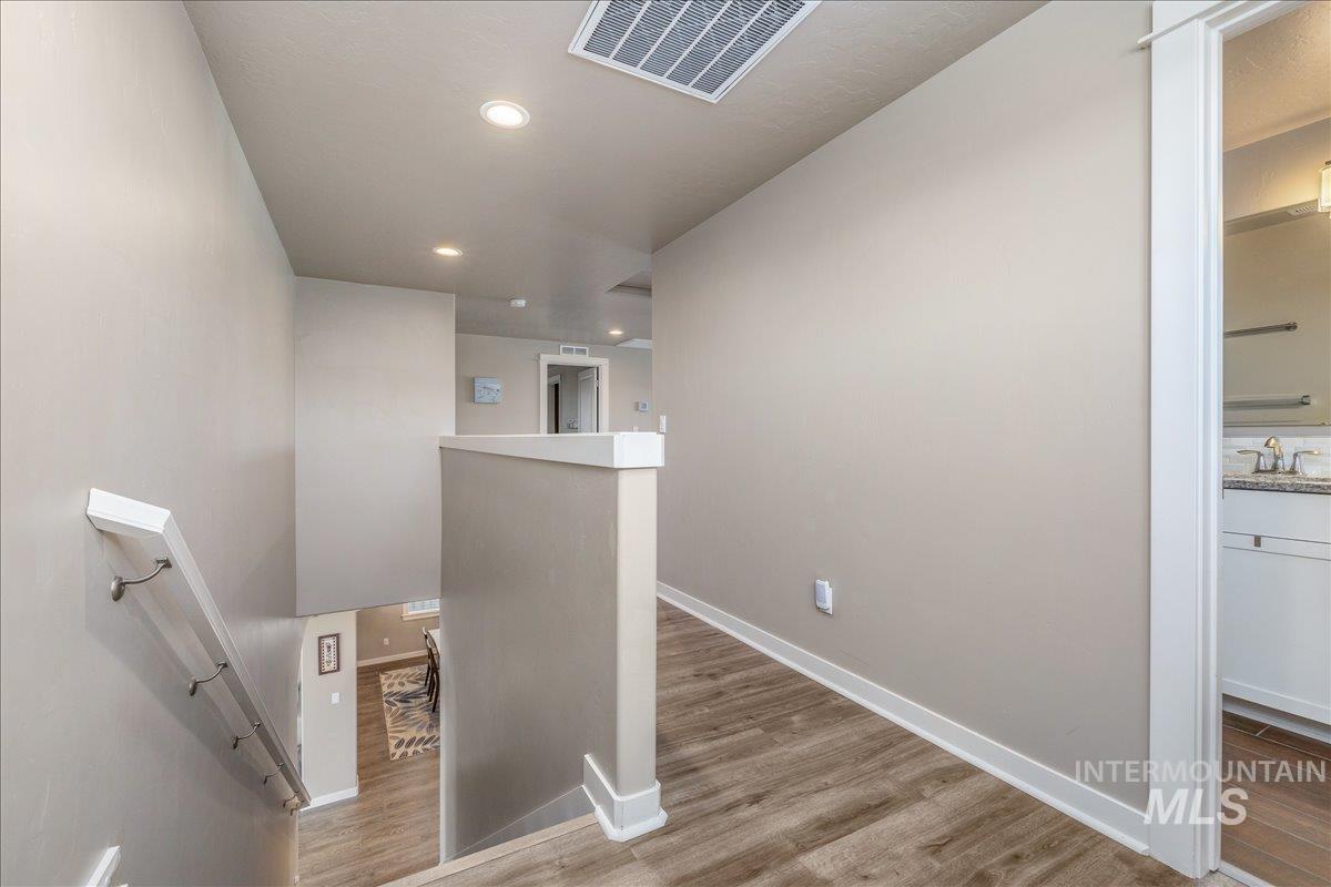 4476 N Glenrock Way, Meridian, Idaho 83646, 5 Bedrooms, 3 Bathrooms, Residential For Sale, Price $725,000,MLS 98993440