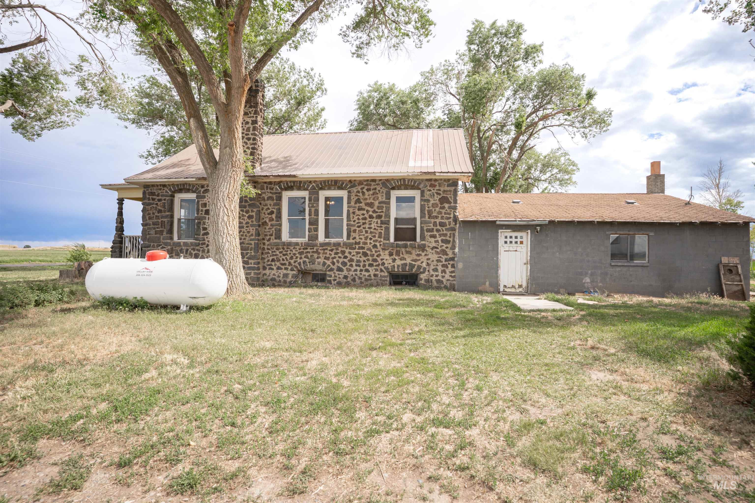 447 S 550 E, Dietrich, Idaho 83324, 2 Bedrooms, 1 Bathroom, Residential For Sale, Price $280,000,MLS 98993444