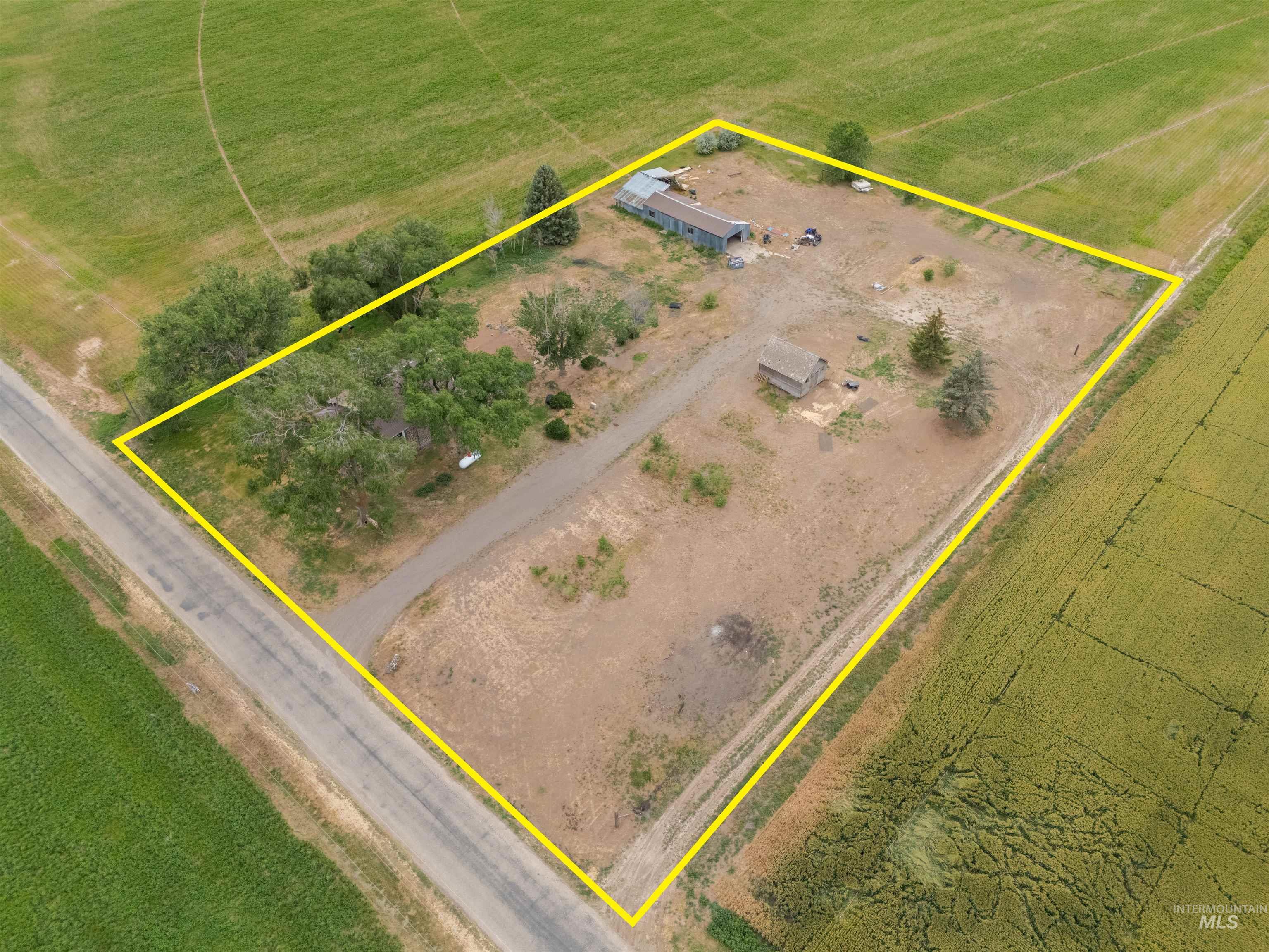 447 S 550 E, Dietrich, Idaho 83324, 2 Bedrooms, 1 Bathroom, Residential For Sale, Price $280,000,MLS 98993444