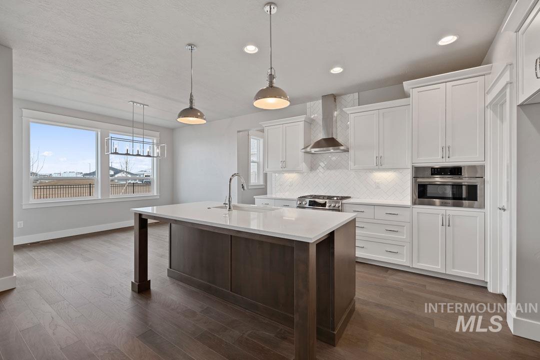 4539 E La Grande Street, Nampa, Idaho 83687, 3 Bedrooms, 2.5 Bathrooms, Residential For Sale, Price $584,900,MLS 98993445