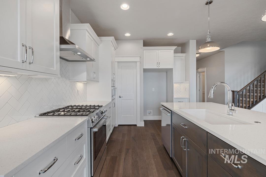4539 E La Grande Street, Nampa, Idaho 83687, 3 Bedrooms, 2.5 Bathrooms, Residential For Sale, Price $584,900,MLS 98993445