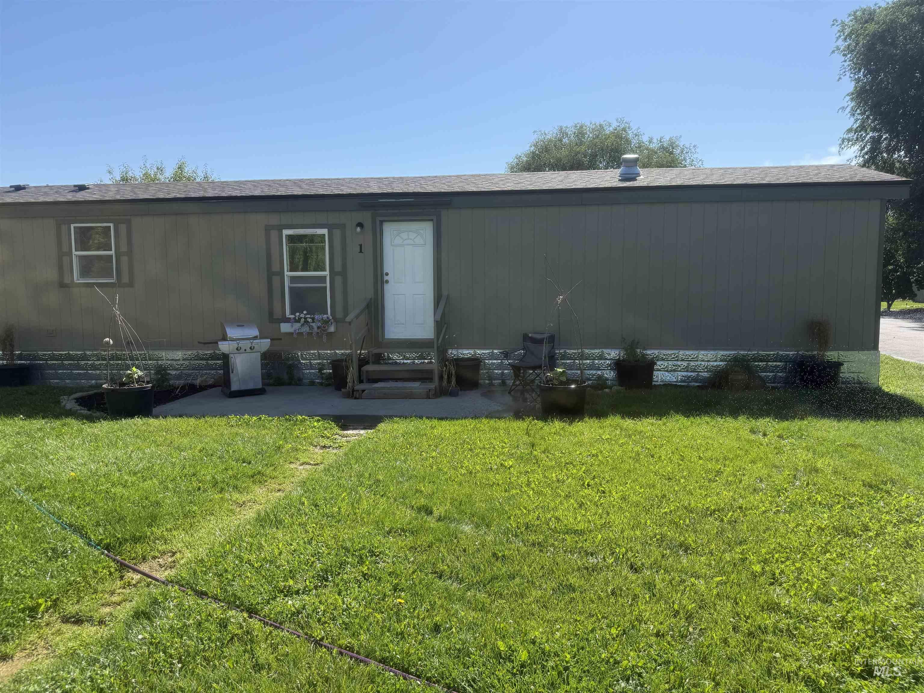 5016 E. Ustick, Caldwell, Idaho 83605, 3 Bedrooms, 1 Bathroom, Residential For Sale, Price $94,900,MLS 98993447