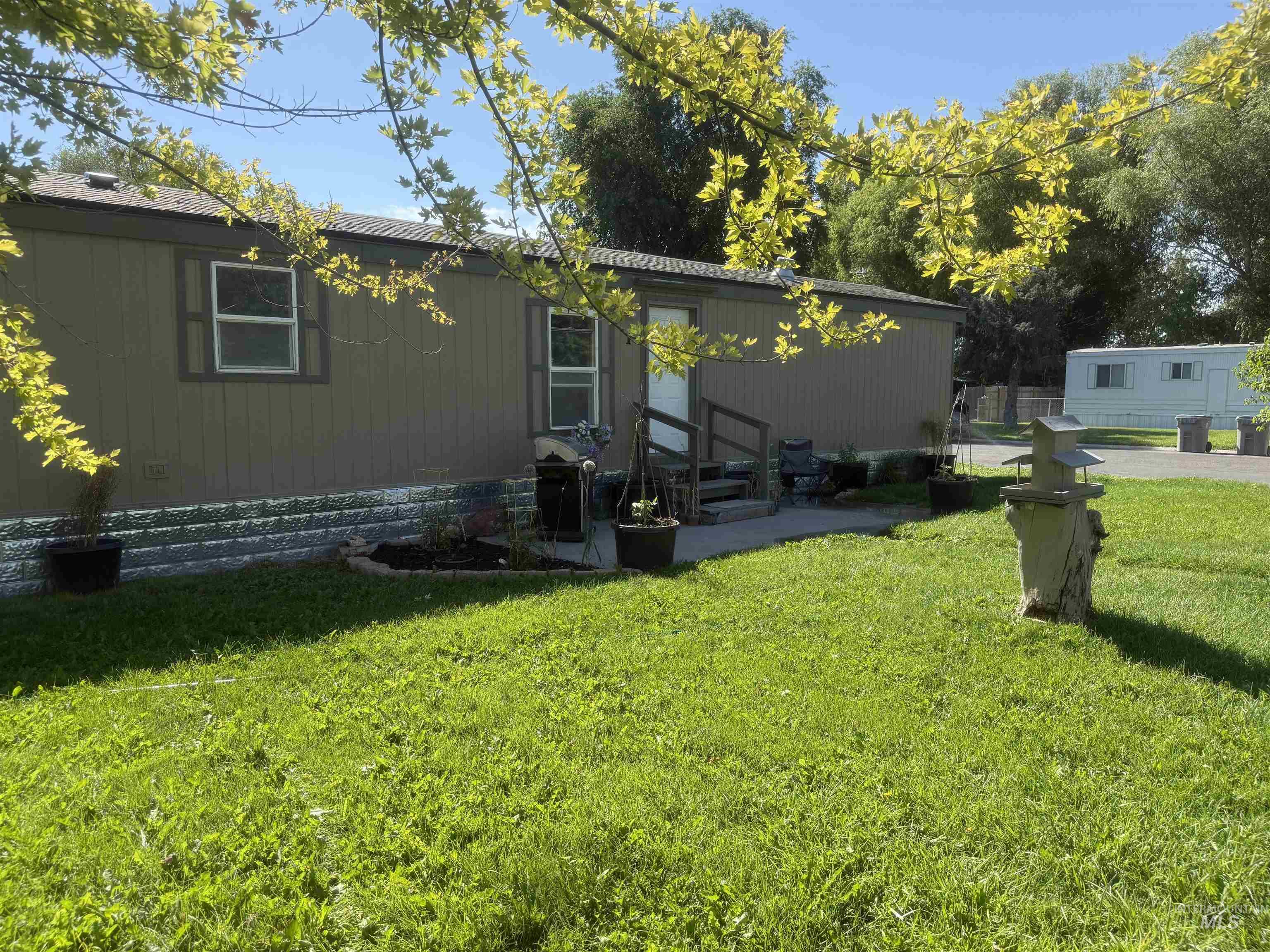 5016 E. Ustick, Caldwell, Idaho 83605, 3 Bedrooms, 1 Bathroom, Residential For Sale, Price $94,900,MLS 98993447