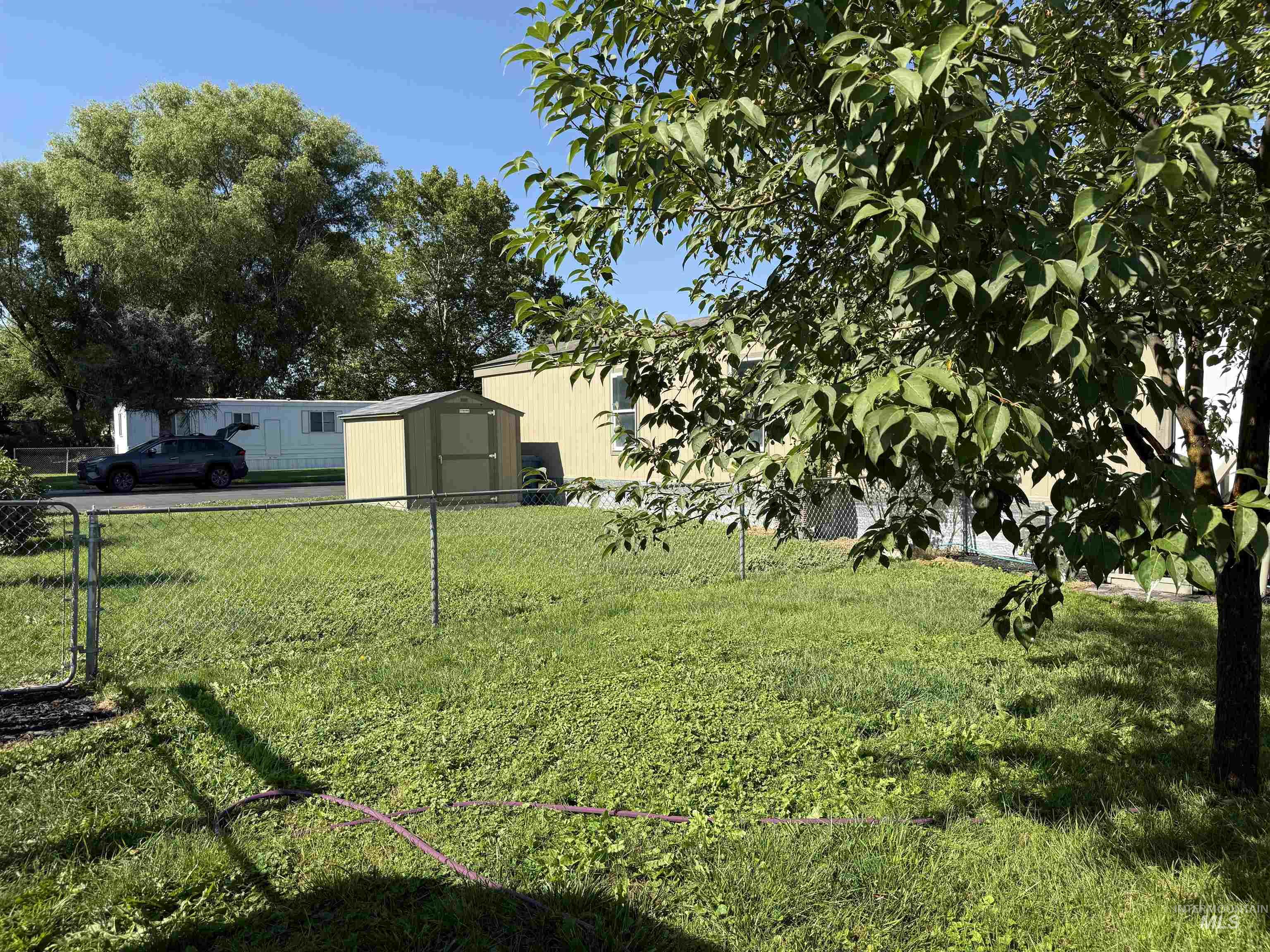 5016 E. Ustick, Caldwell, Idaho 83605, 3 Bedrooms, 1 Bathroom, Residential For Sale, Price $94,900,MLS 98993447