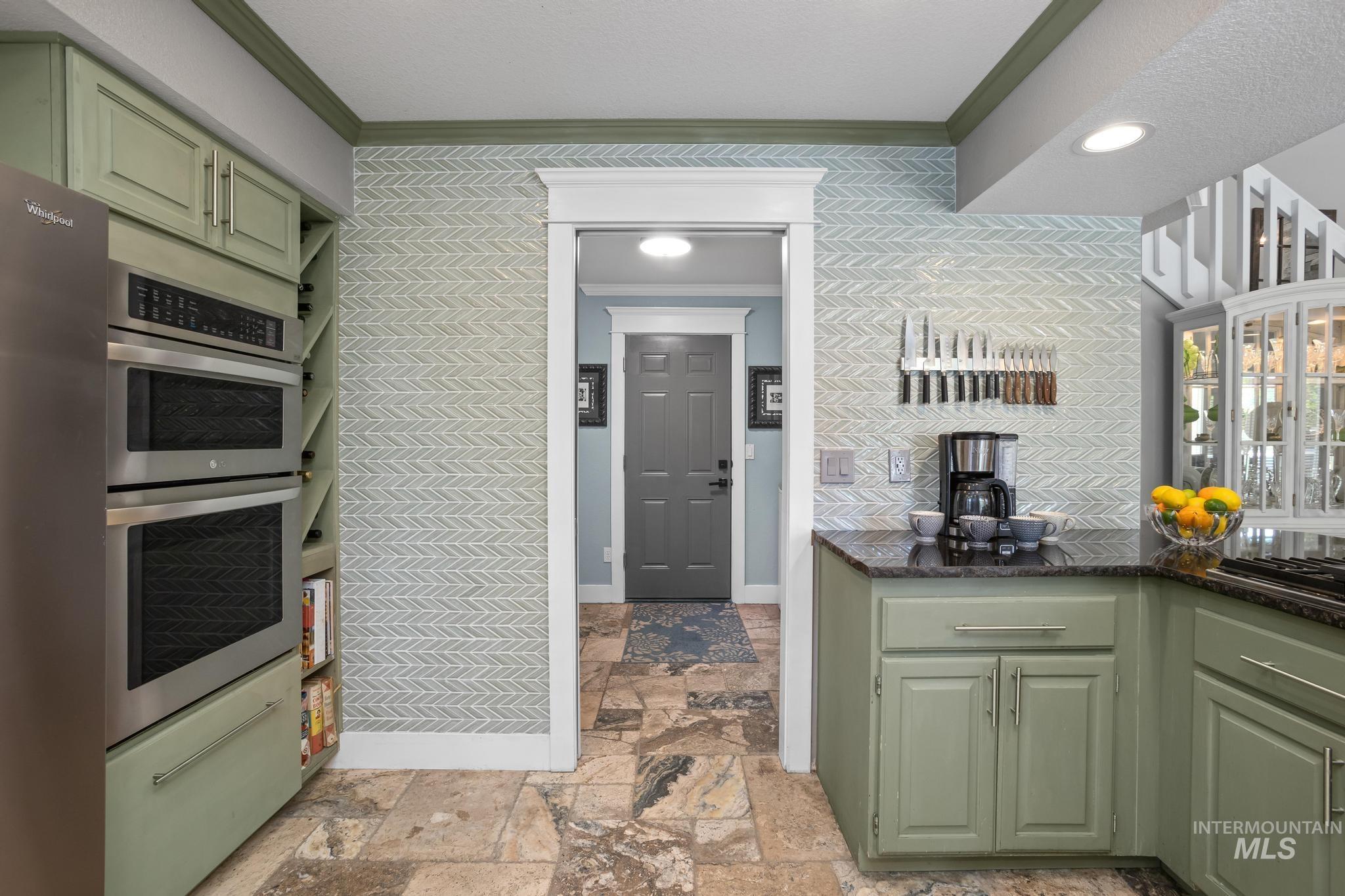 4672 N Marcliffe Way, Boise, Idaho 83704, 3 Bedrooms, 2 Bathrooms, Residential For Sale, Price $544,900,MLS 98993452